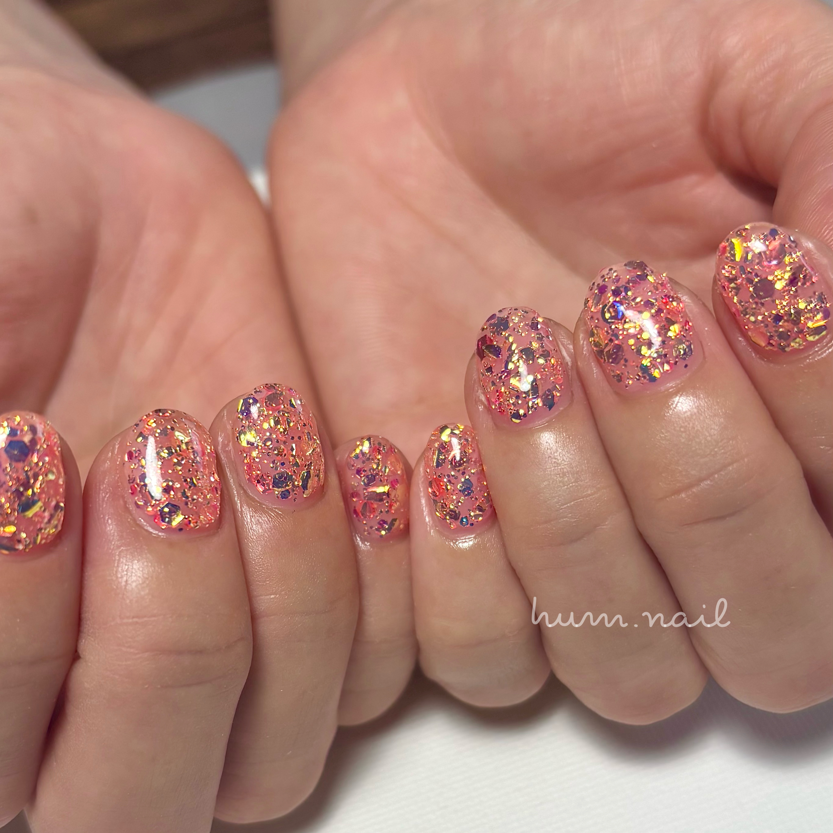 hum.nail