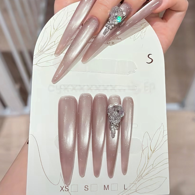 Aichanelre_23wy