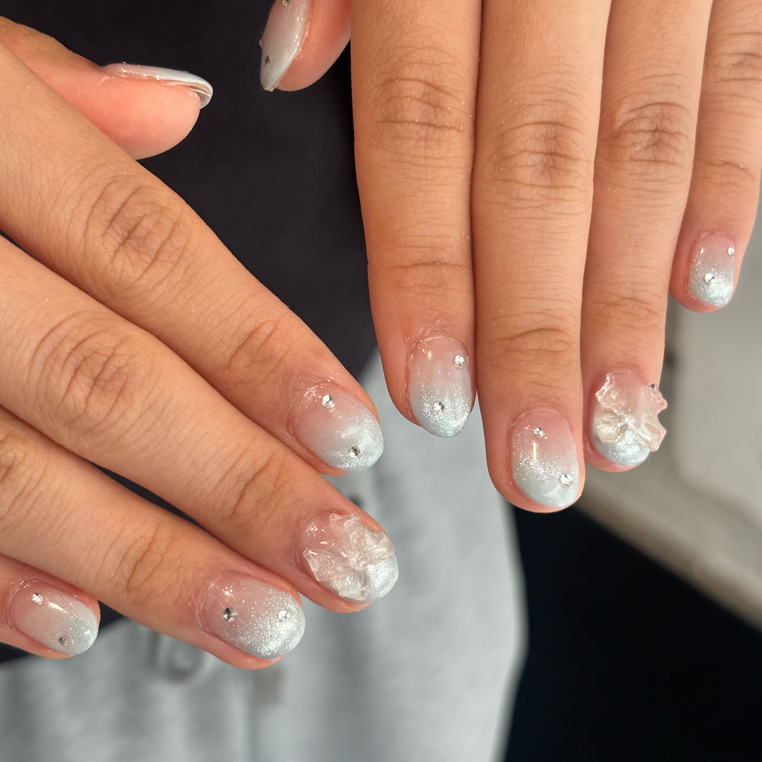 Nail_ayata
