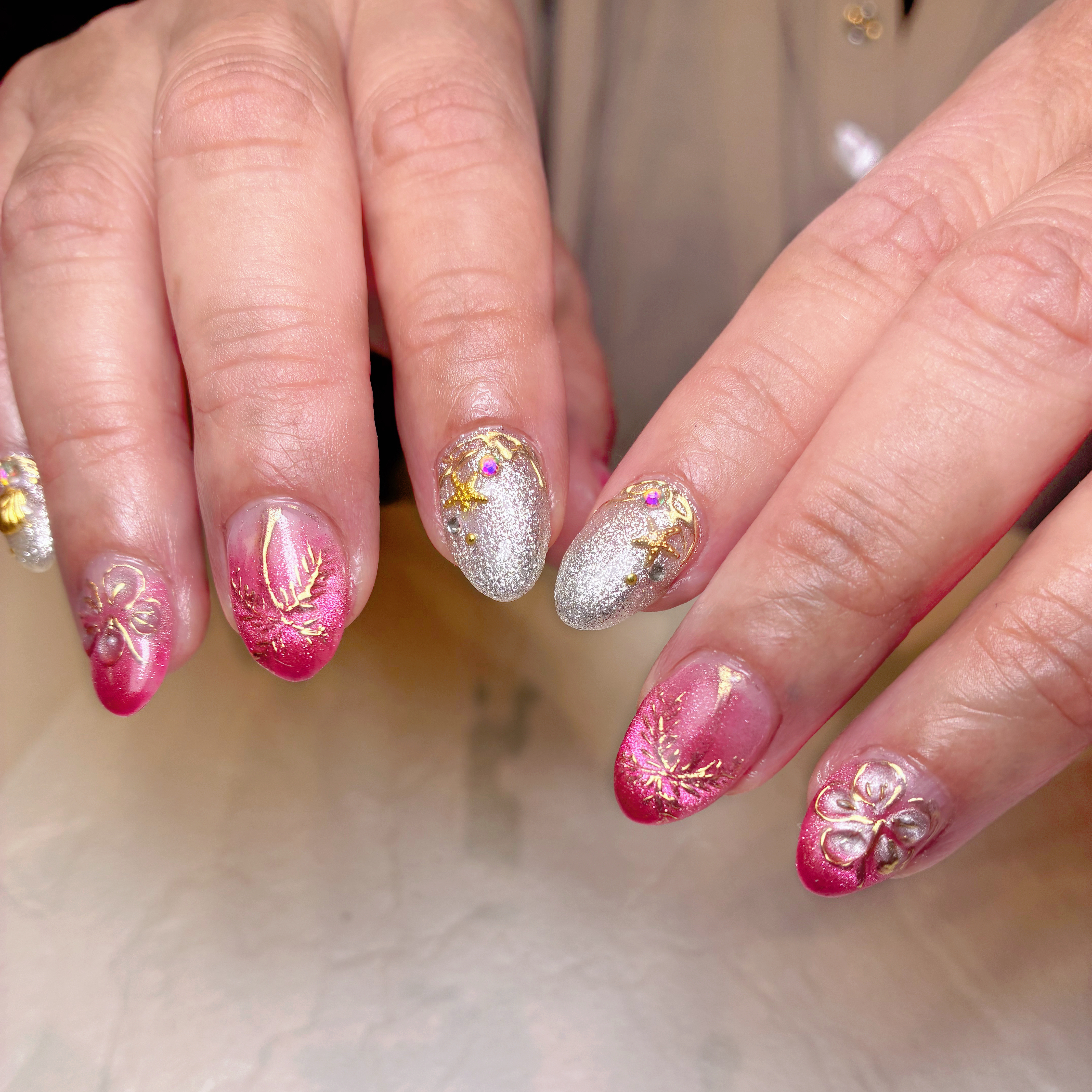 lux.nail