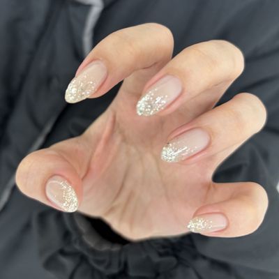 光で輝く✨ちゅるんフラッシュネイル💅