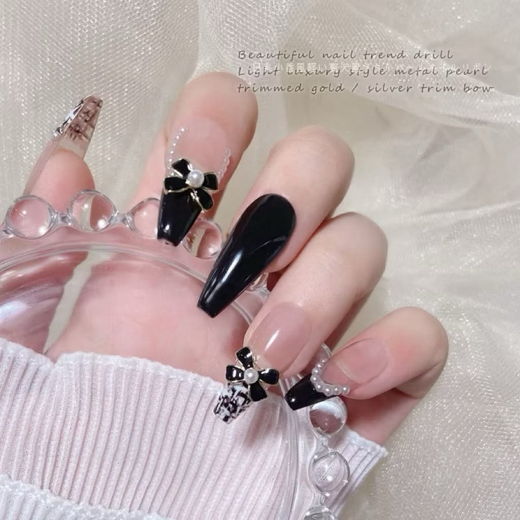 Berry_nails
