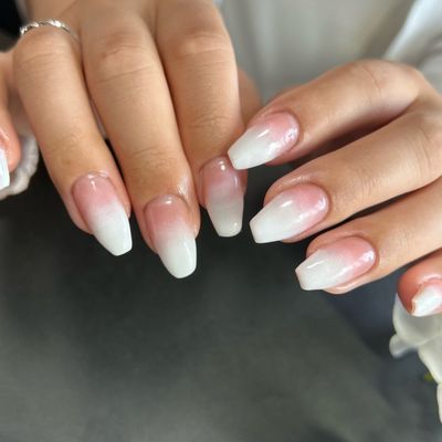 French. フレンチ・グラデーション・ミラー・マグネットネイル
