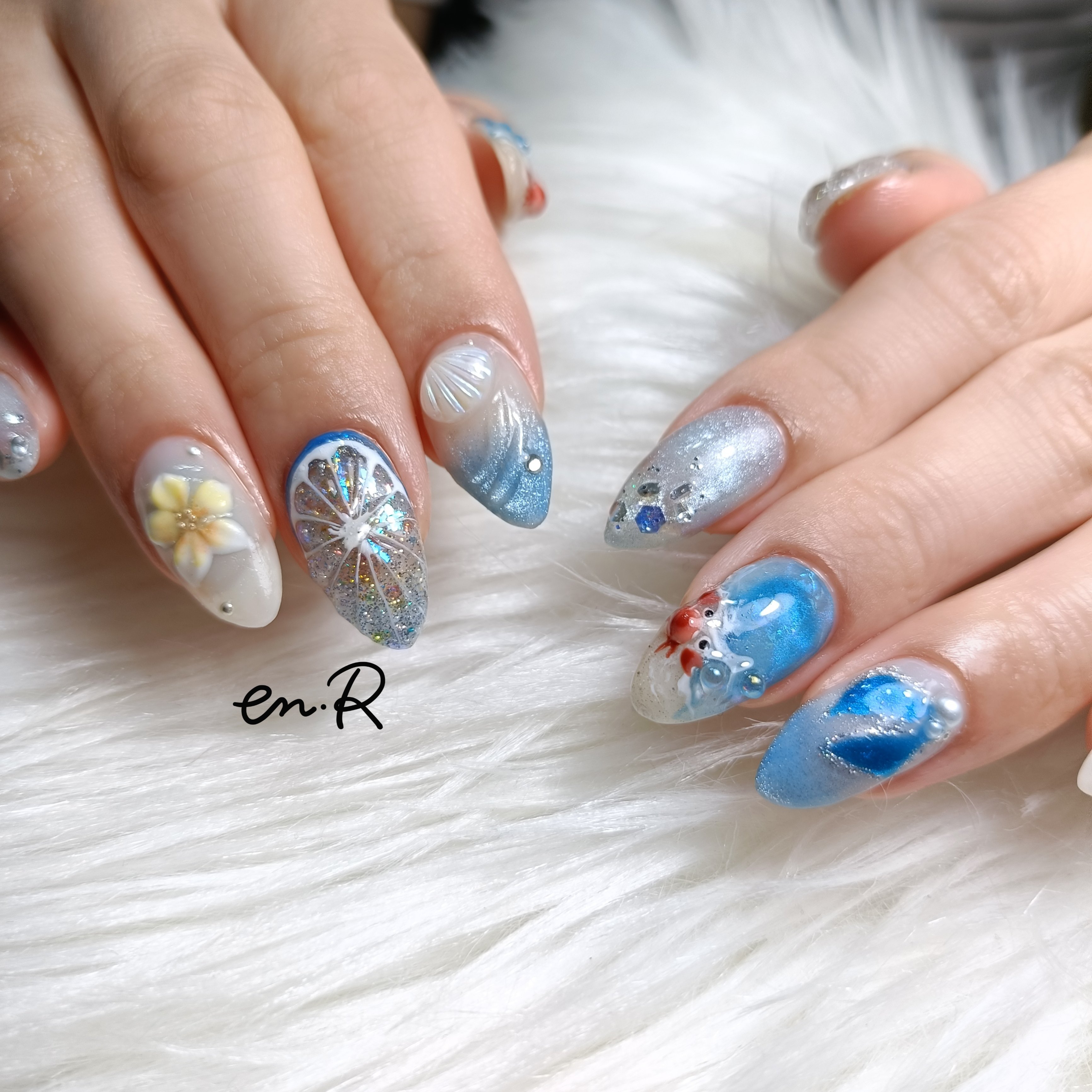 en.R_nail_anko