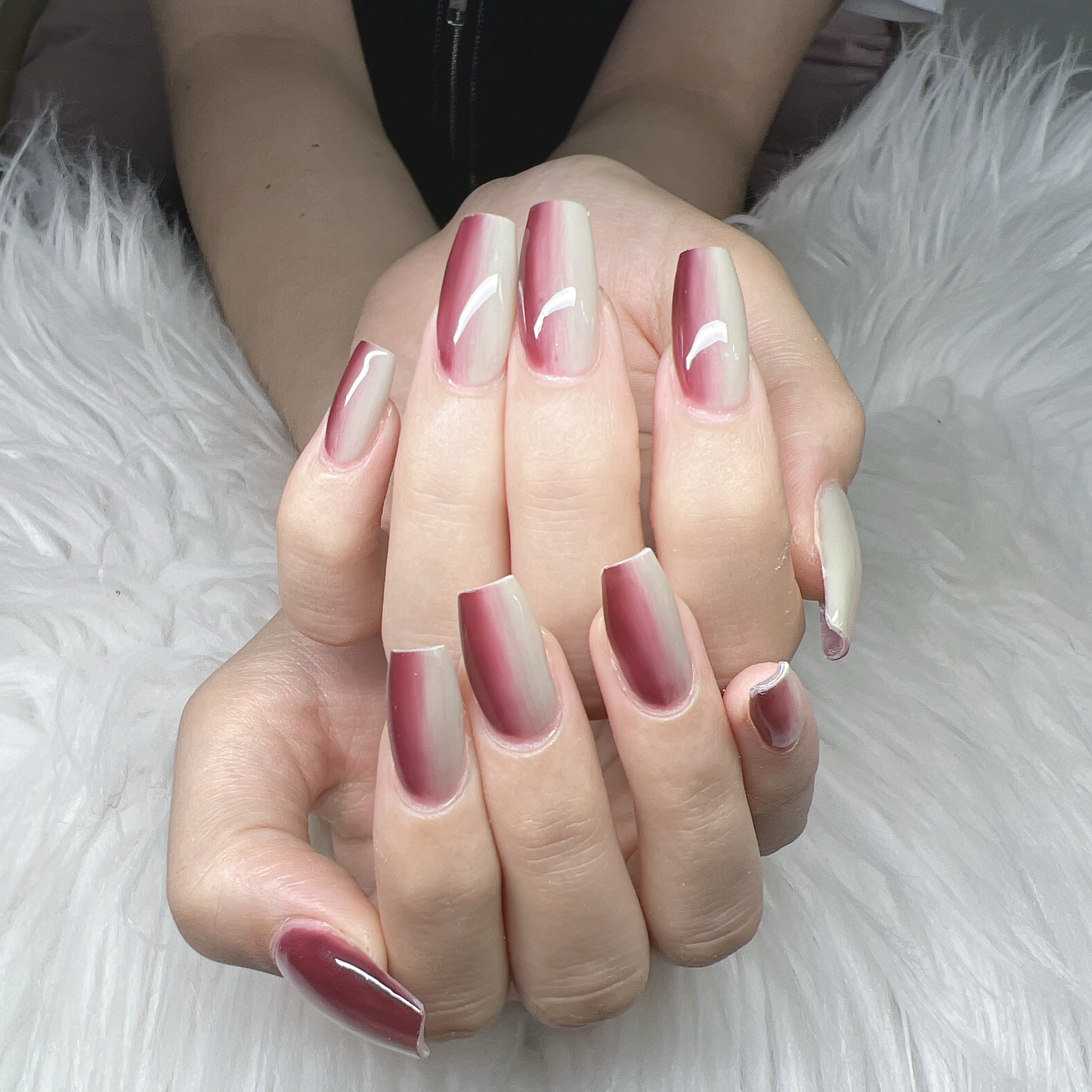 Lee_Nails