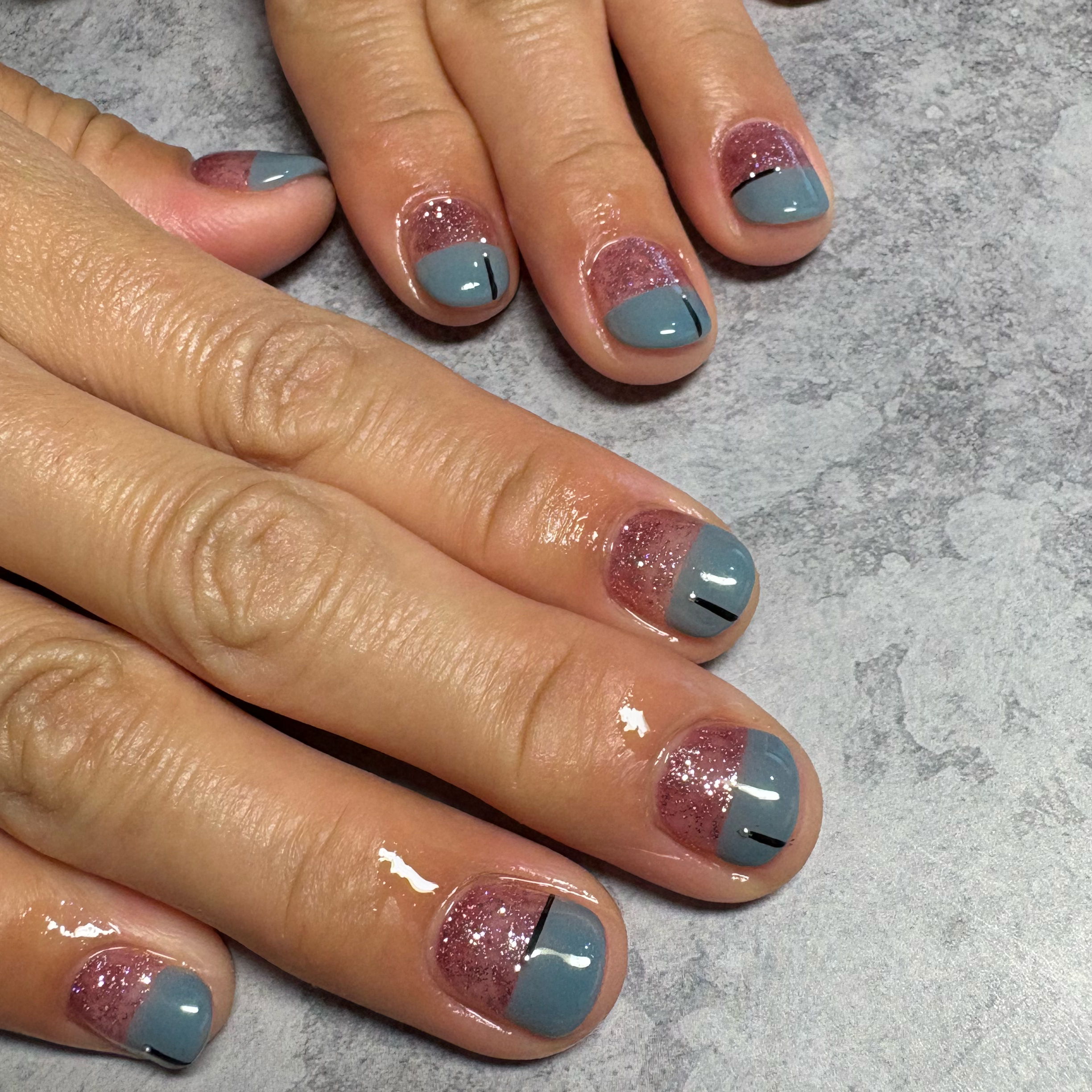 ..ada..nail