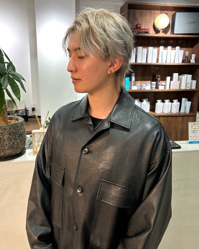【men's専用】カット＋ブリーチ＋カラー［ケアブリーチ］  ¥18,000