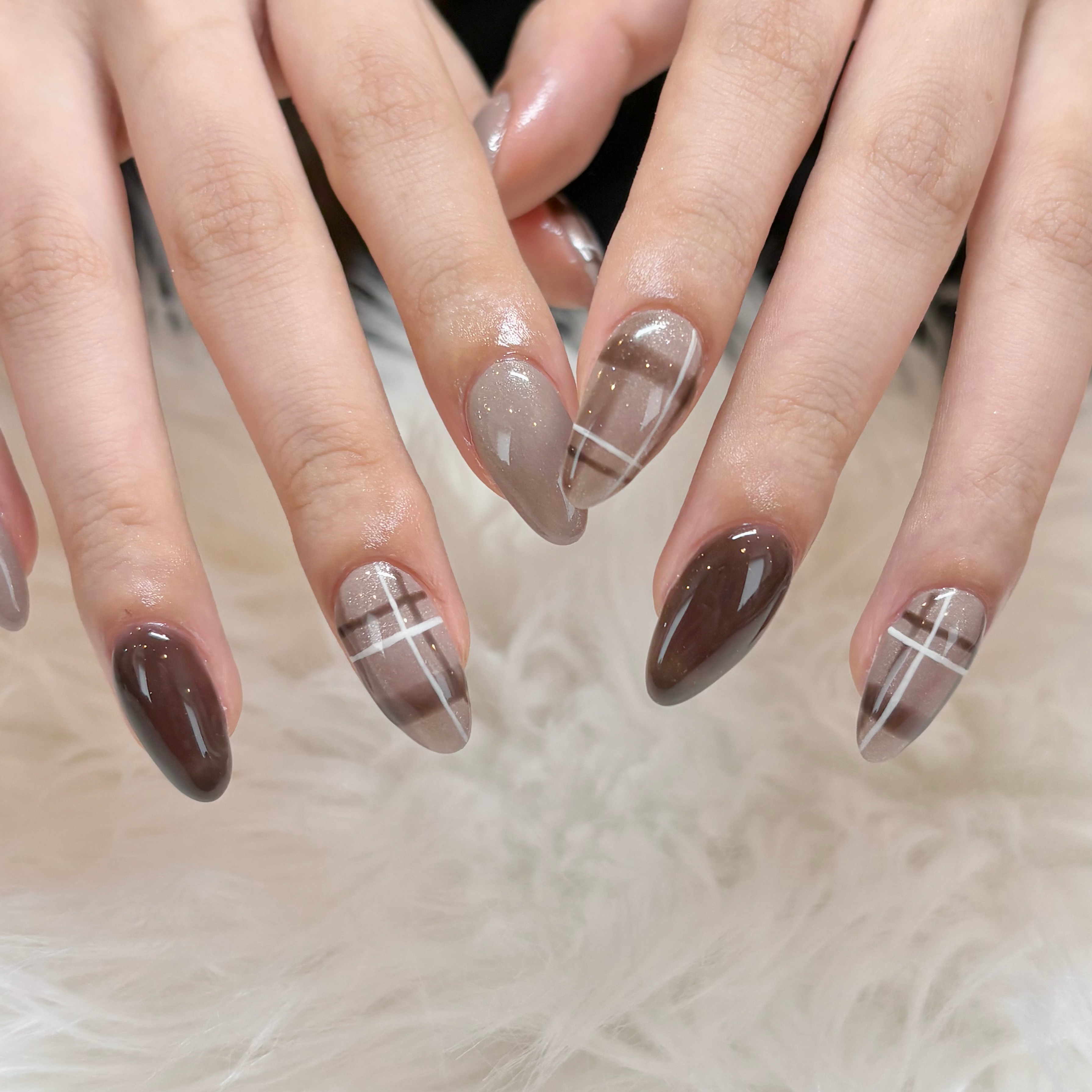 hina_trunail