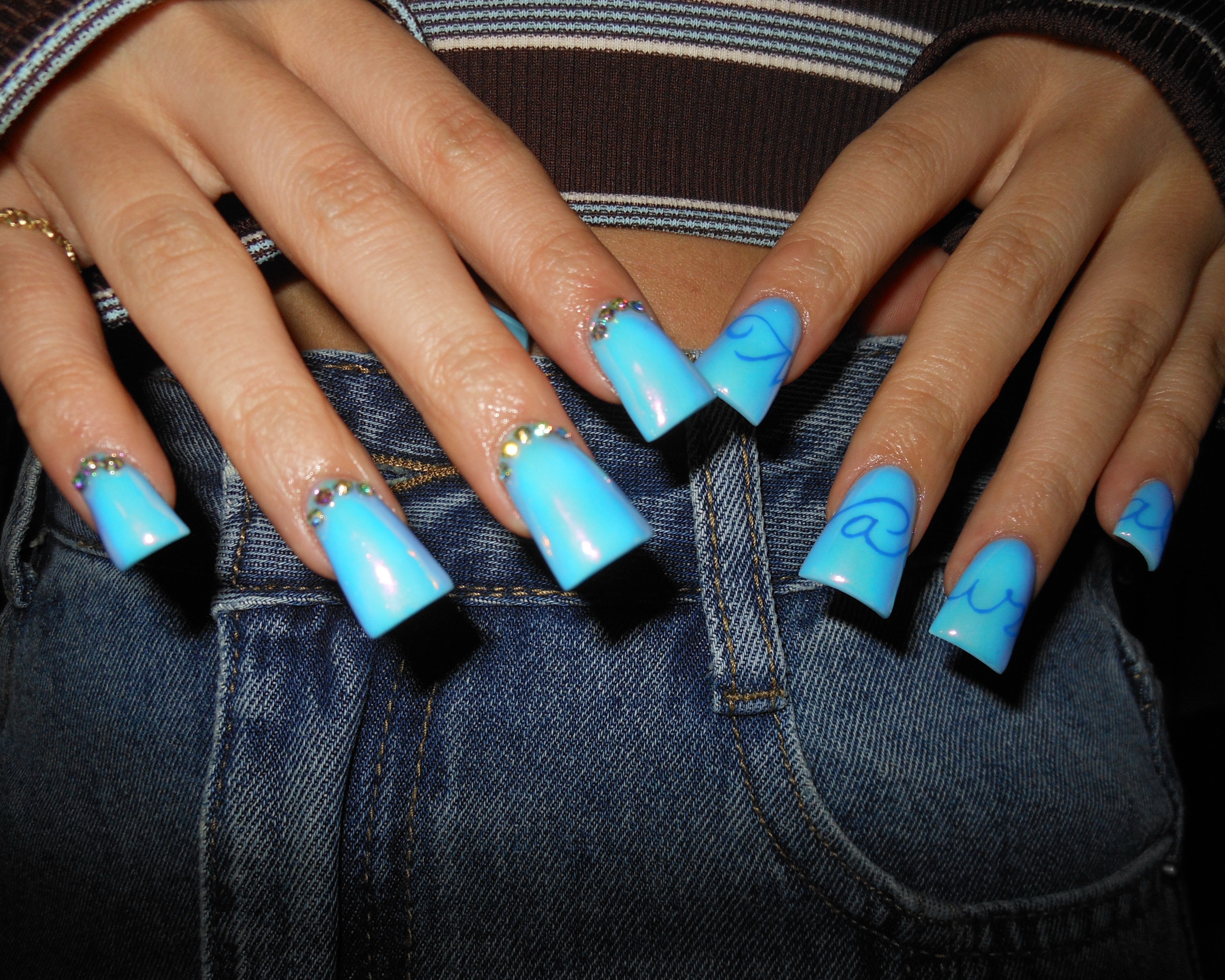 _.ttnails._