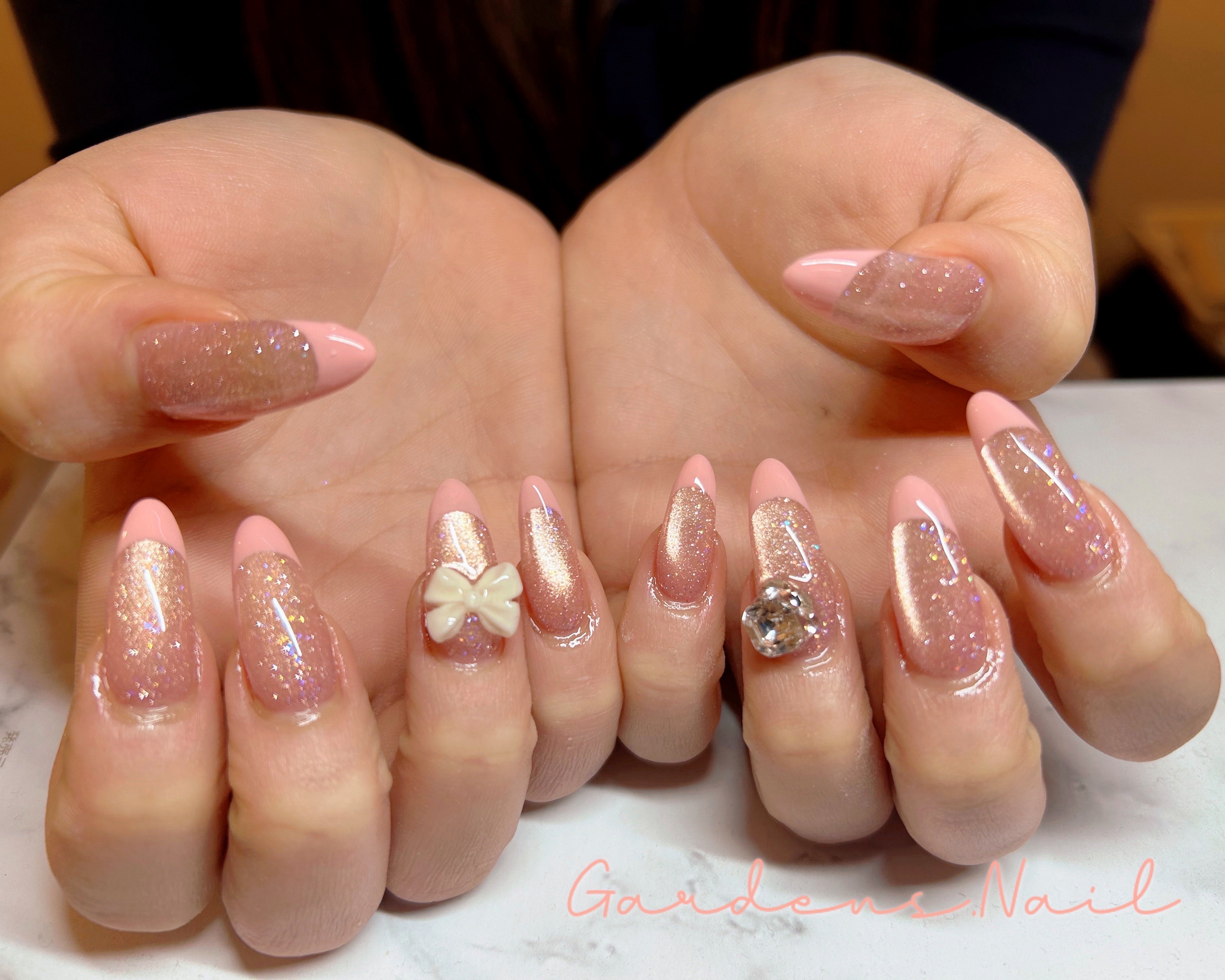 Gardens.Nail