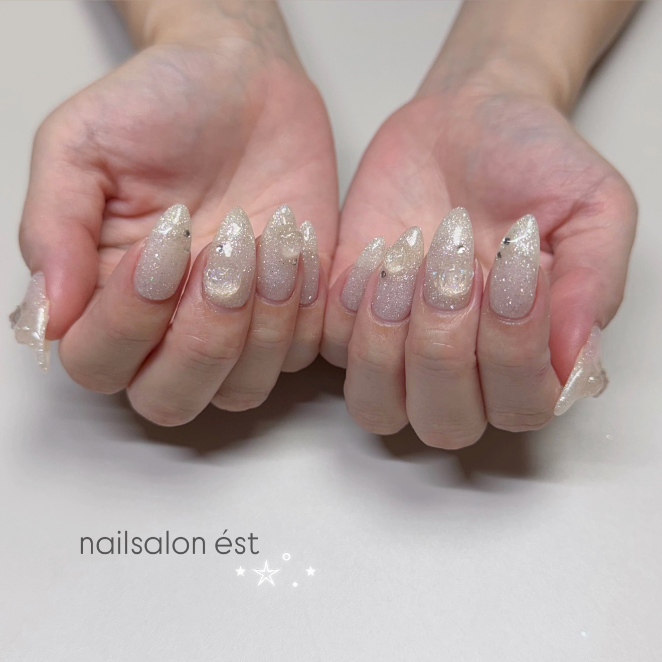nail_est