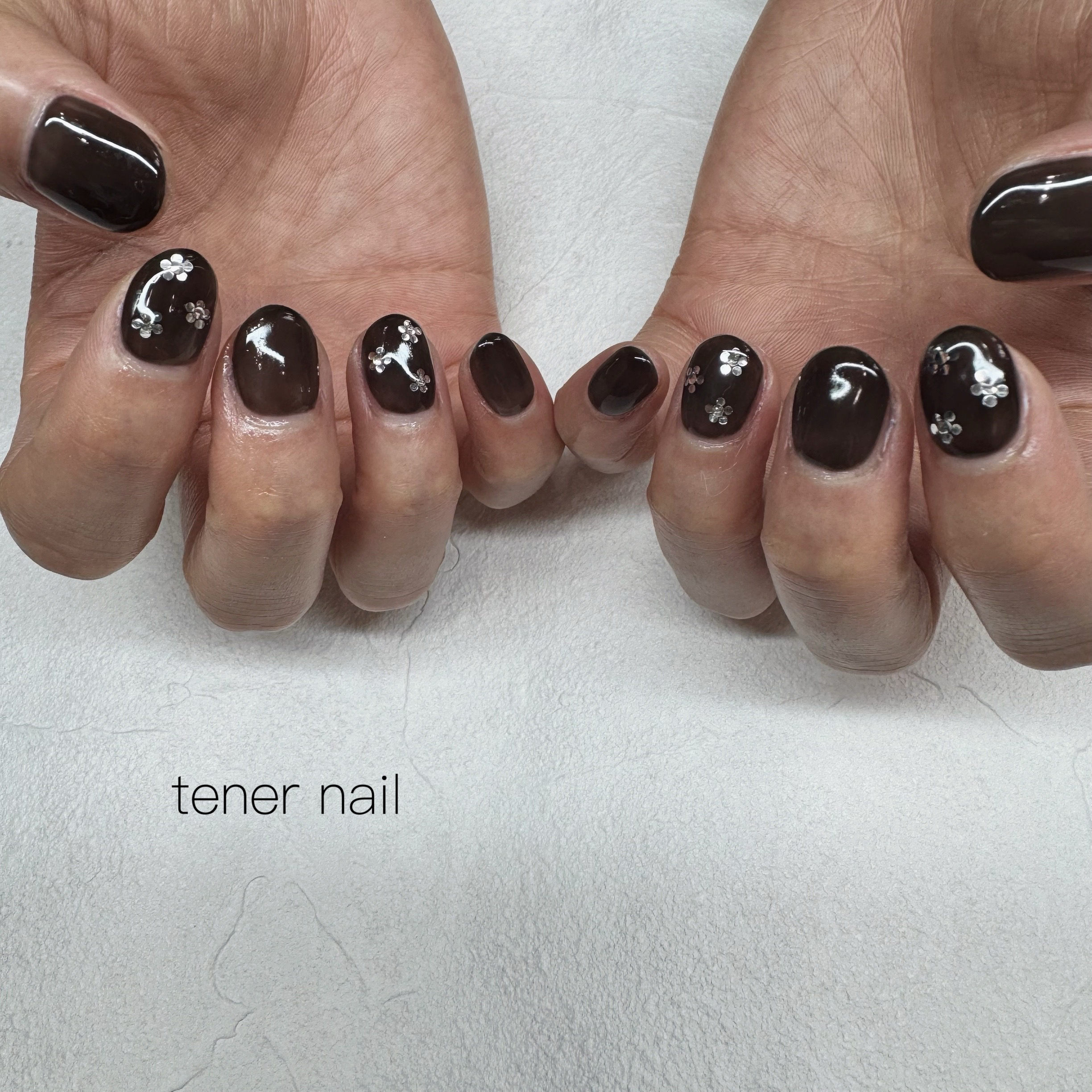 tener_nail