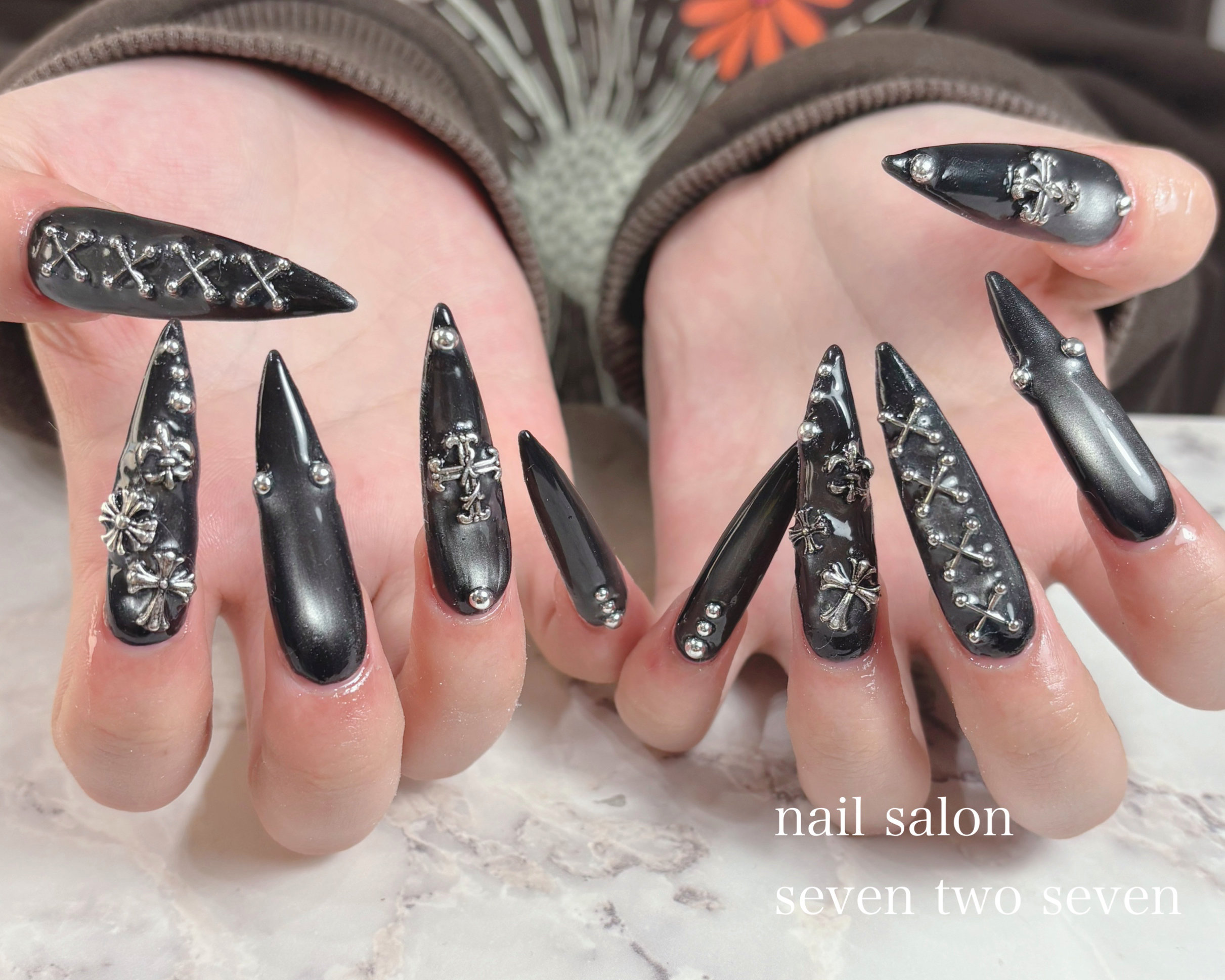 727_nail