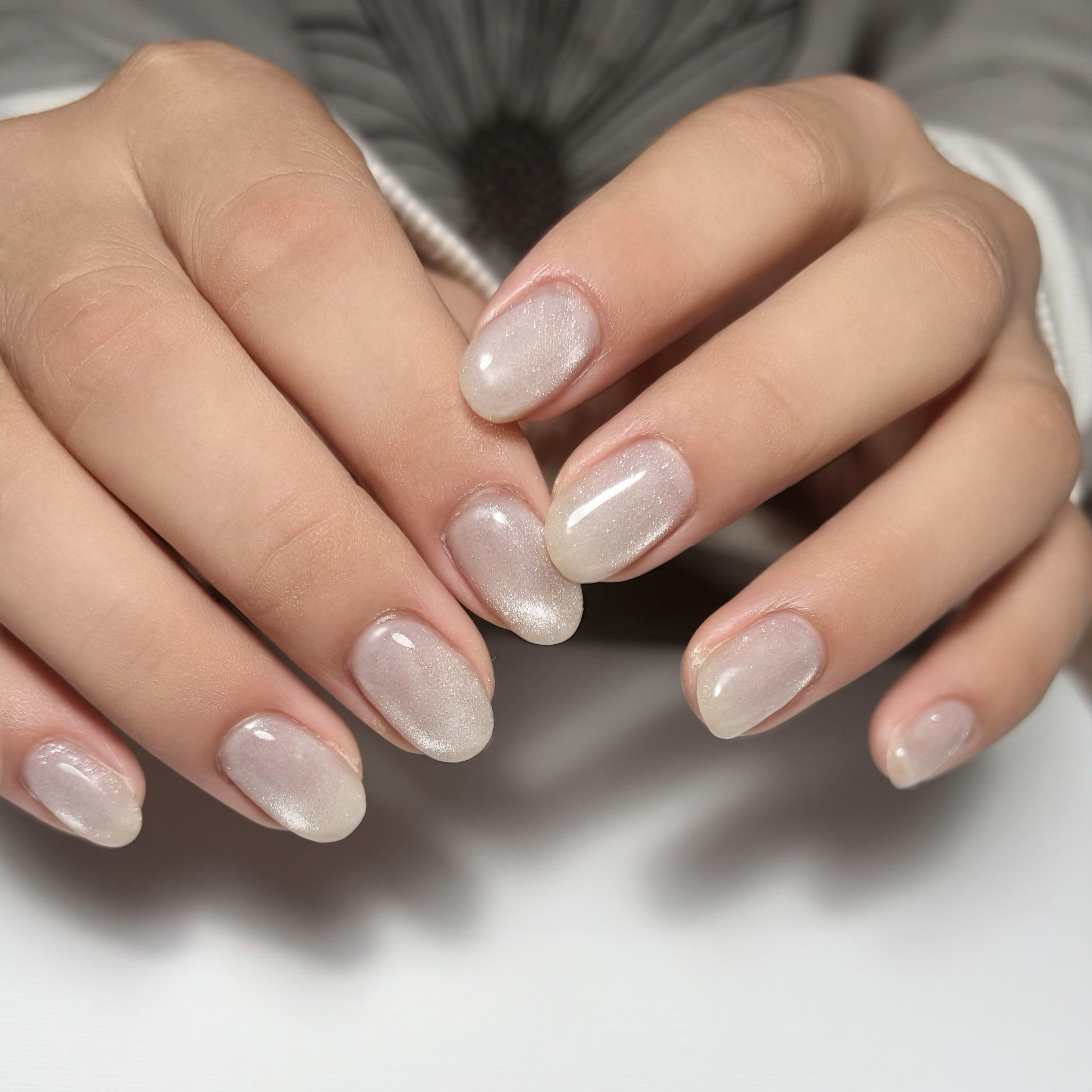hum.nail
