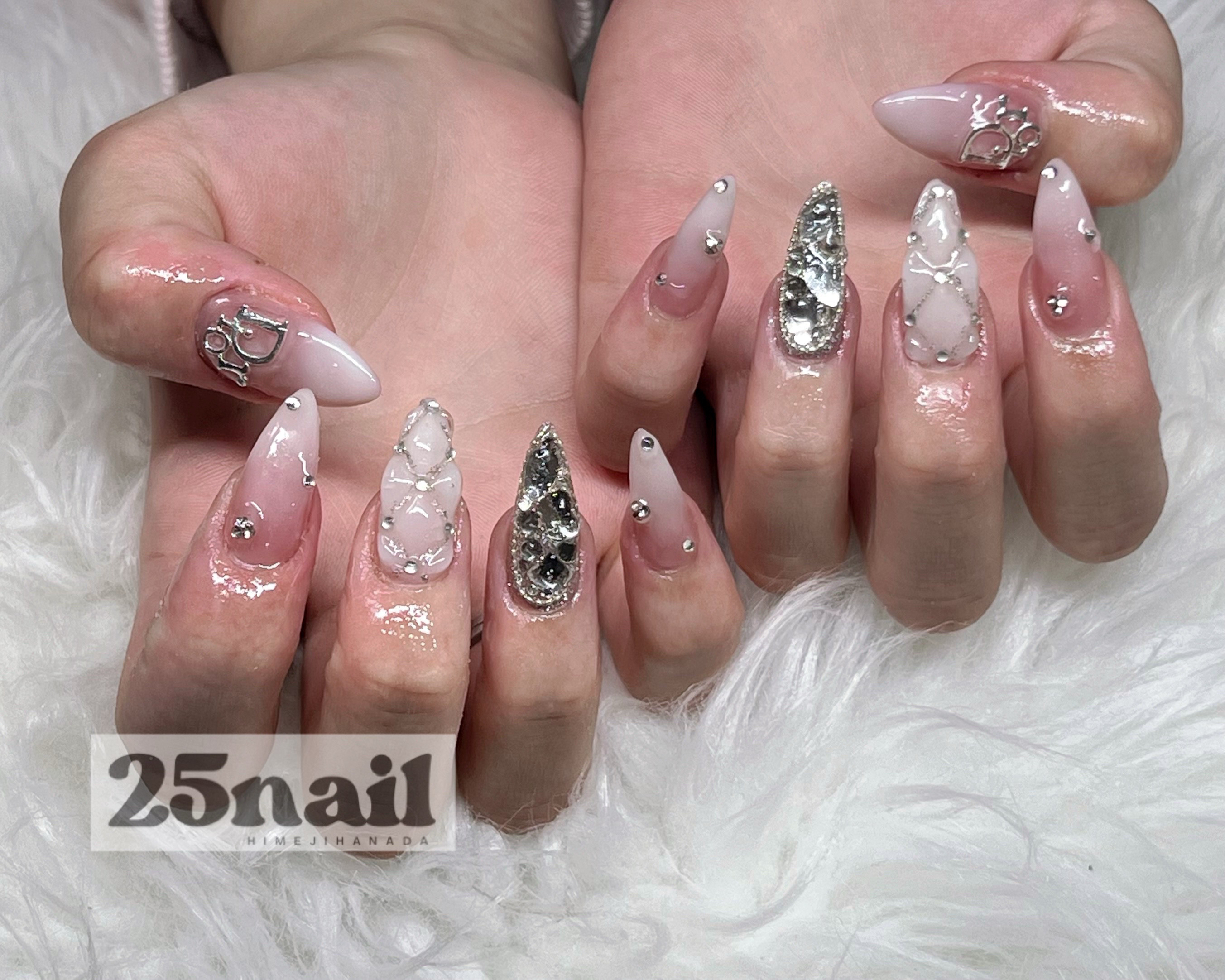 25.NAIL