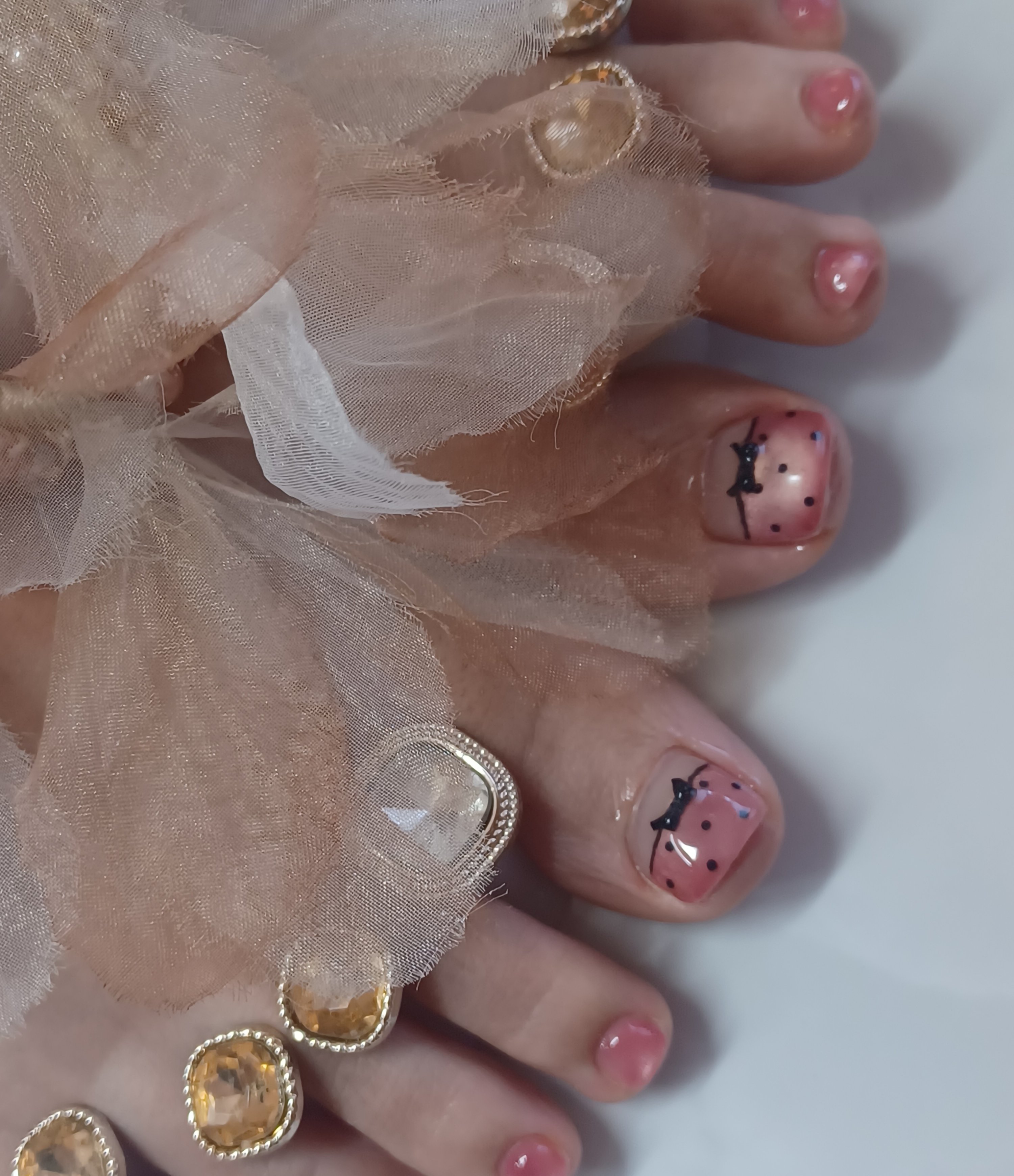antique.nail