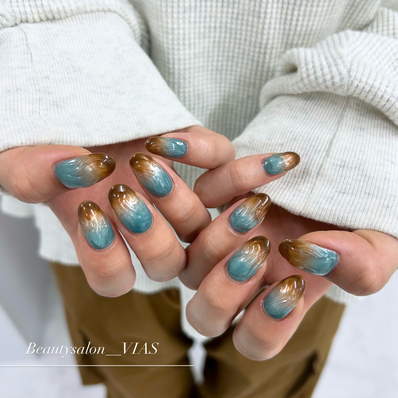 VIAS__nail