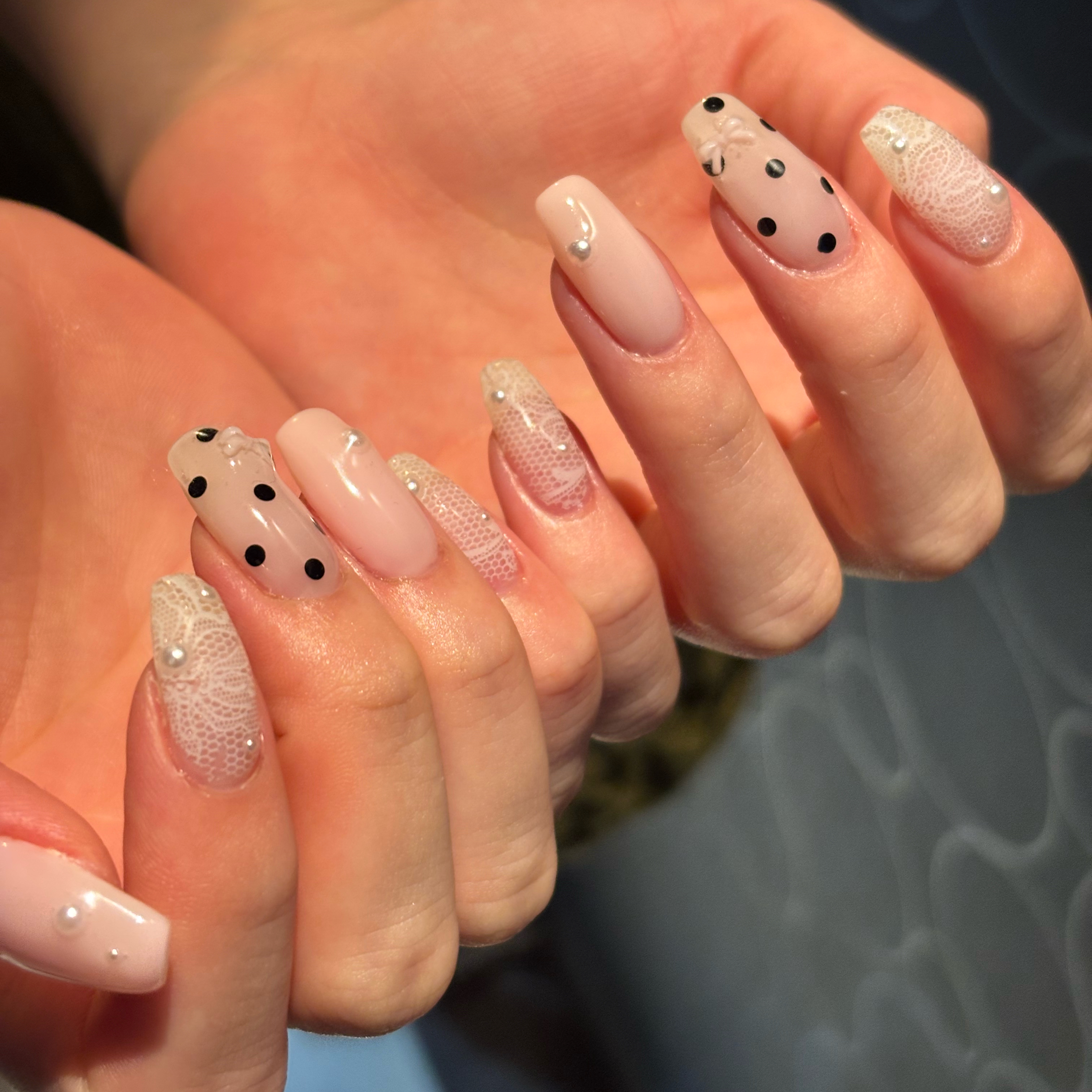 Nail_ayata