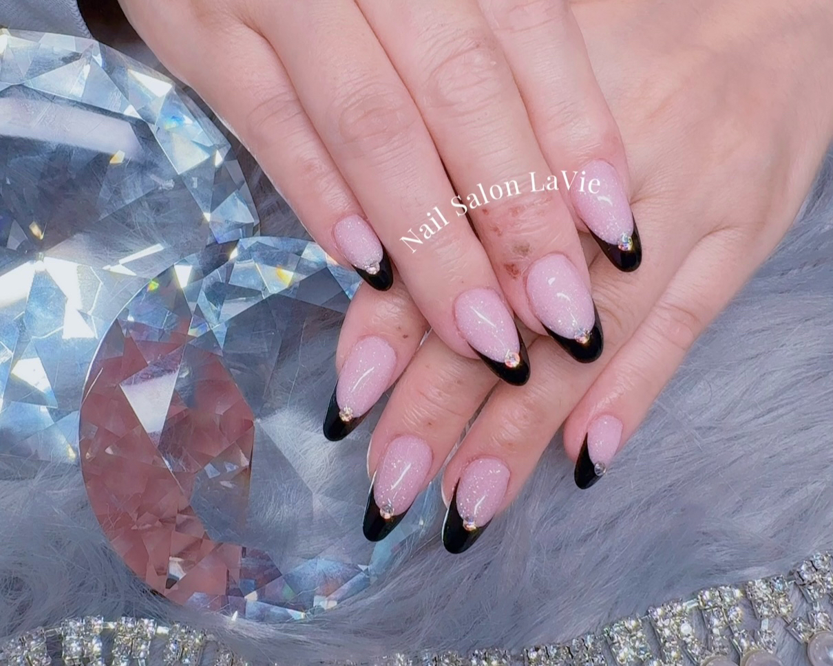 LaVie_nail.