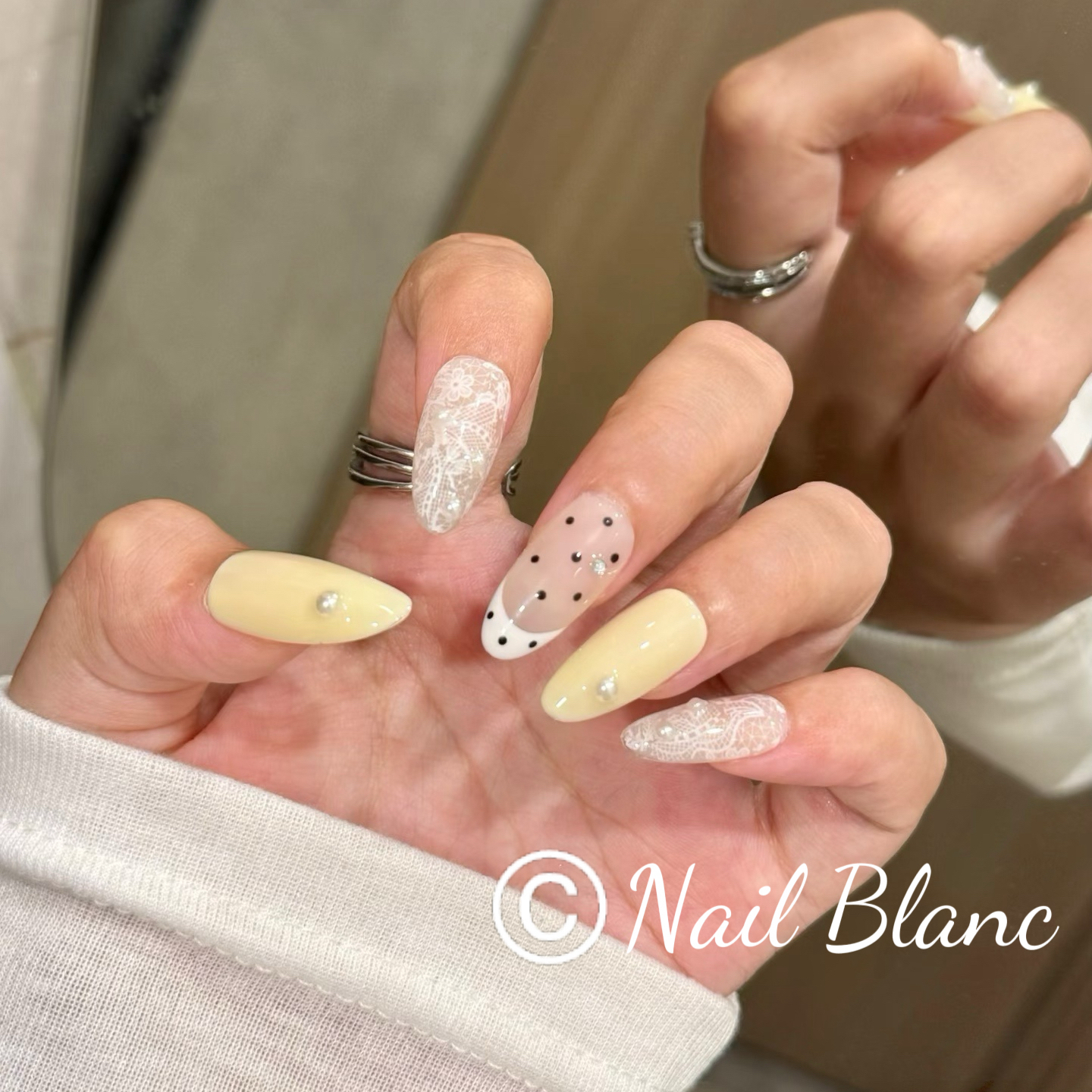 Nail_Blanc.