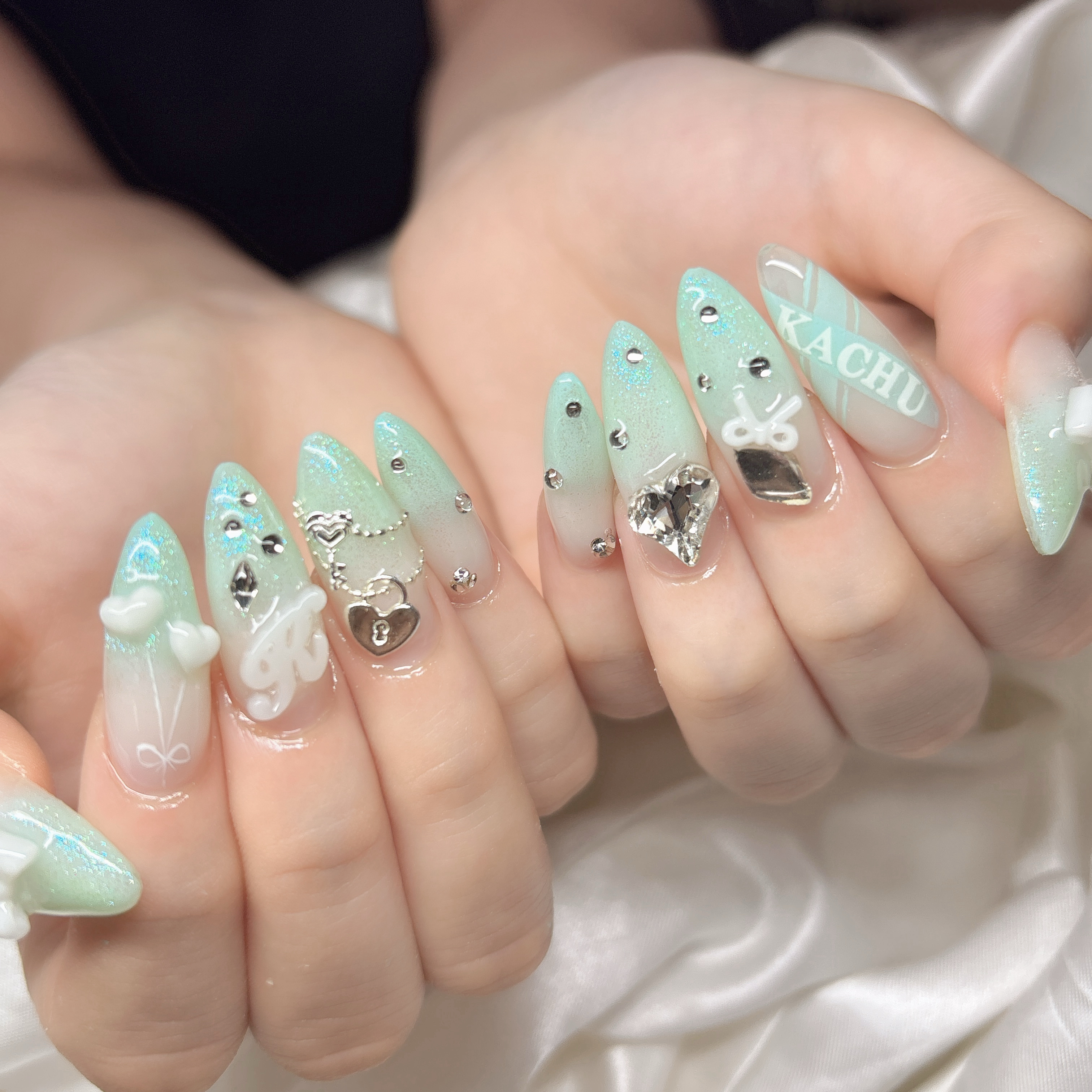 HandS_nail