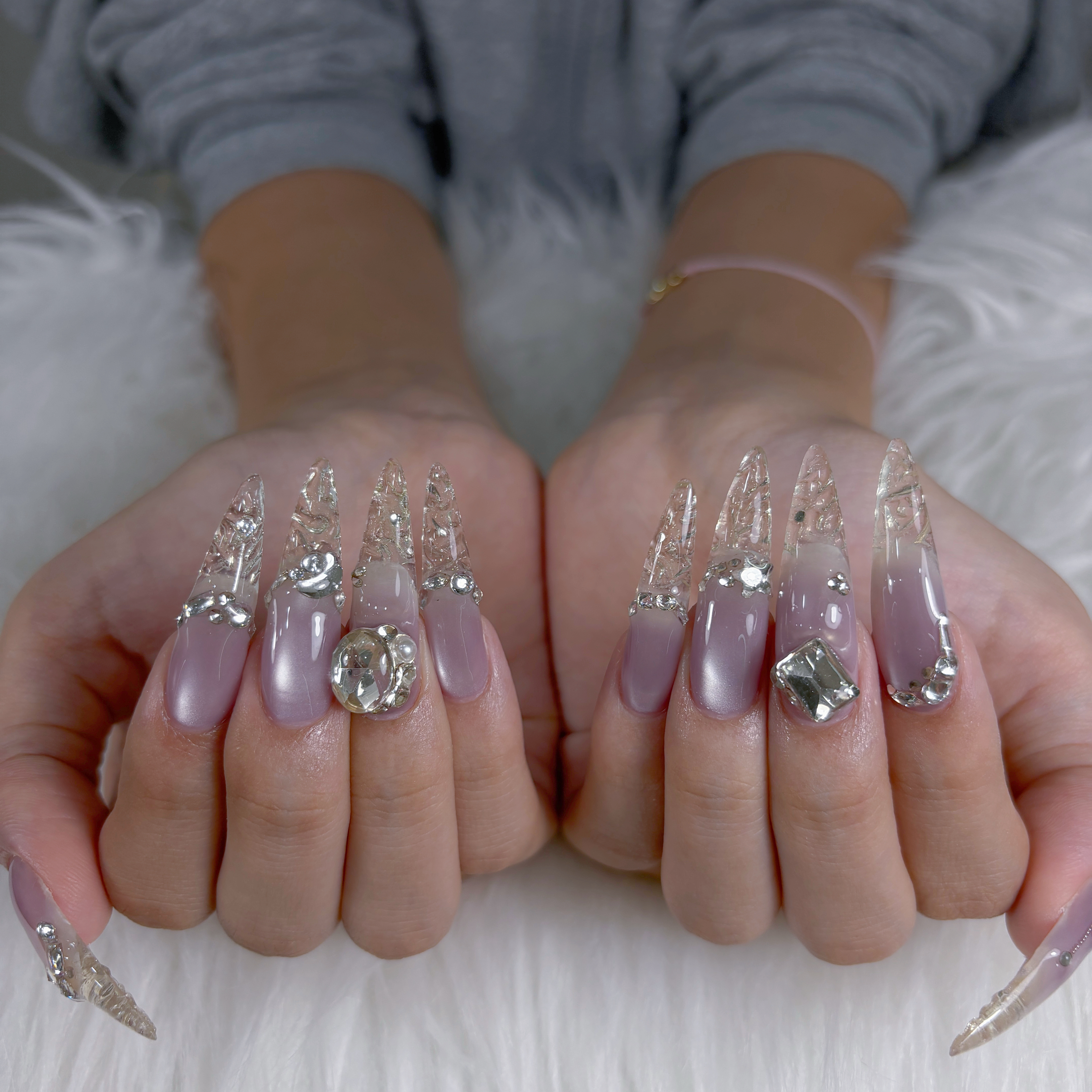 QUEENS_NAIL_STUDIO