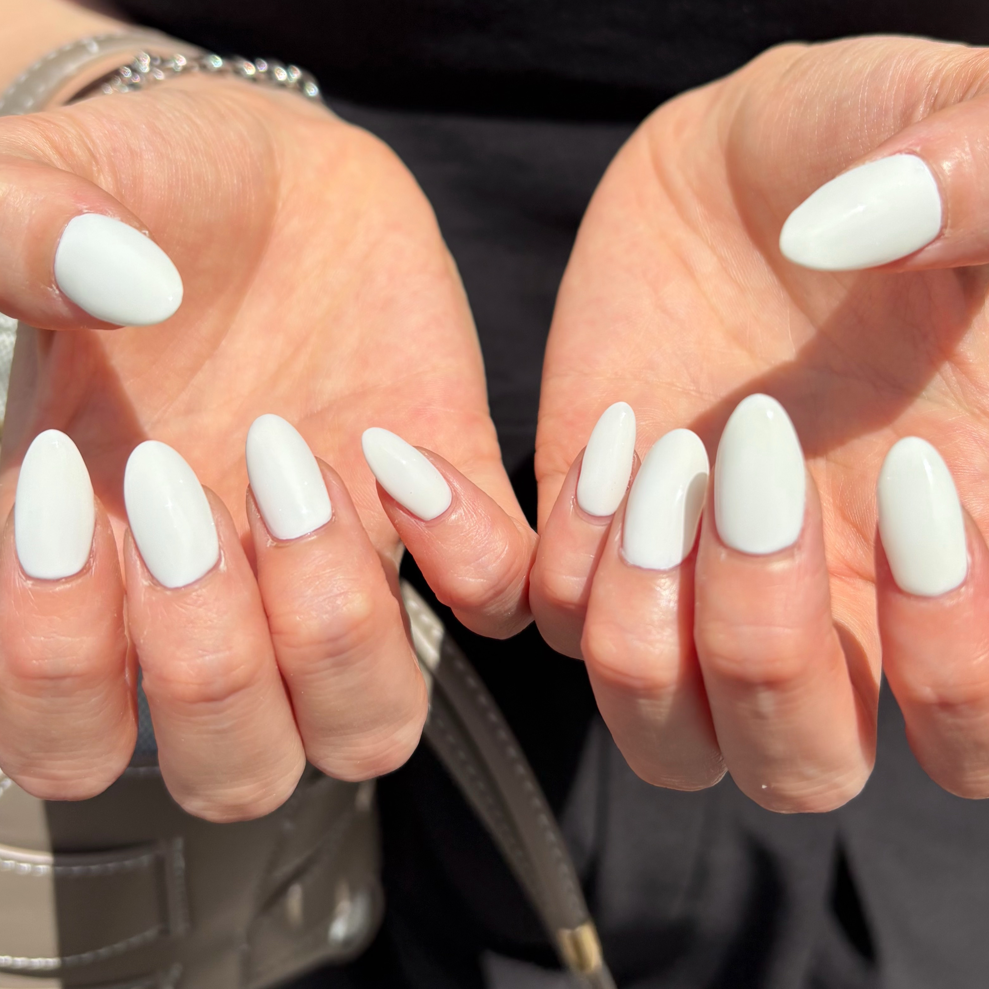 Lofi_nails