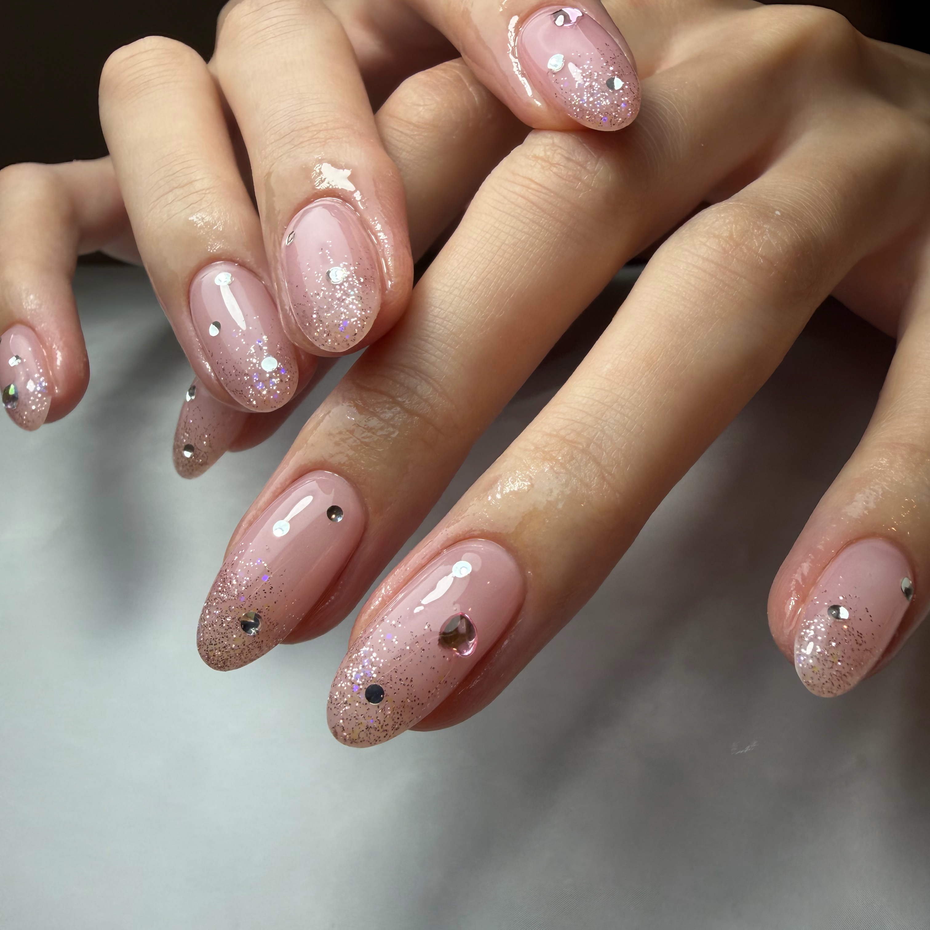 nails_gale