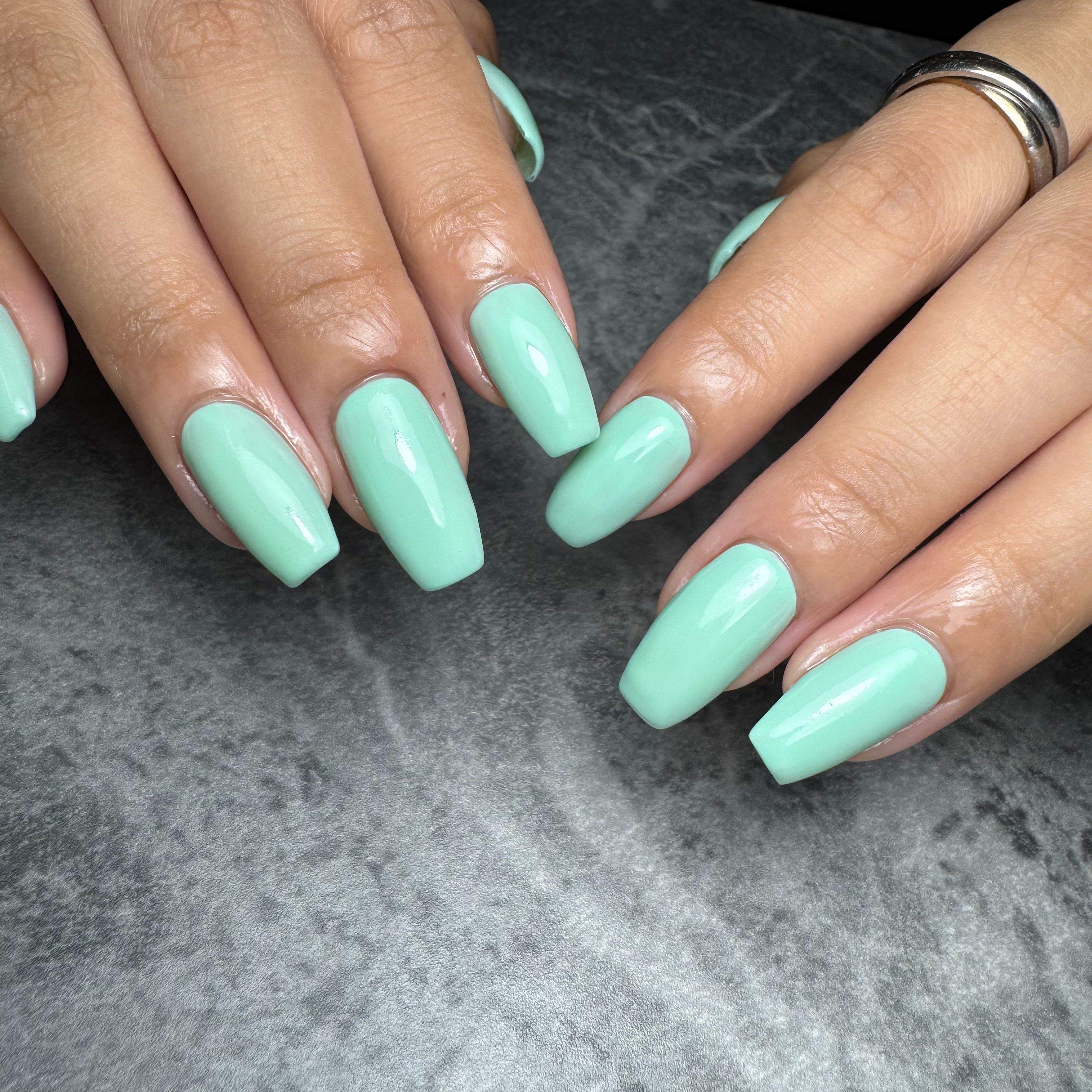 Nail_salon_Gleam