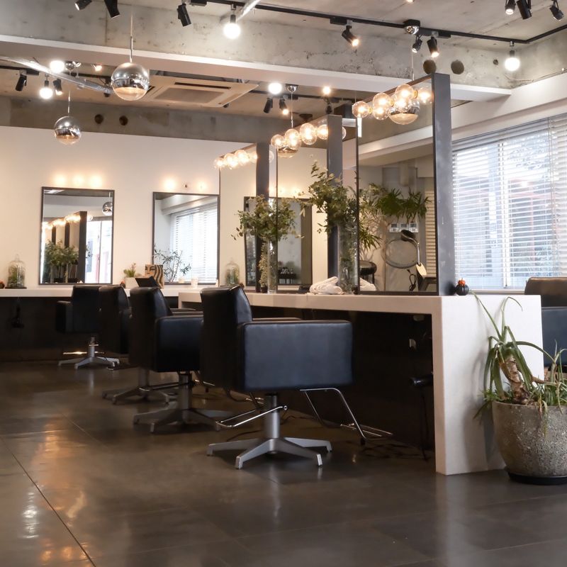 L&Co. BY LUCKHAIR