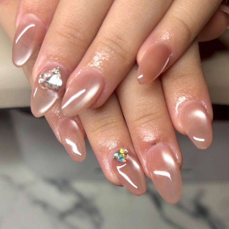 mimimi nail