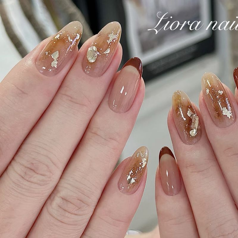 Liora nailサロン