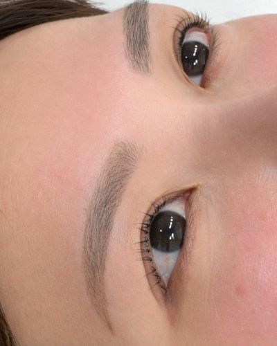 美眉スタイリング(仕上げメイクあり)