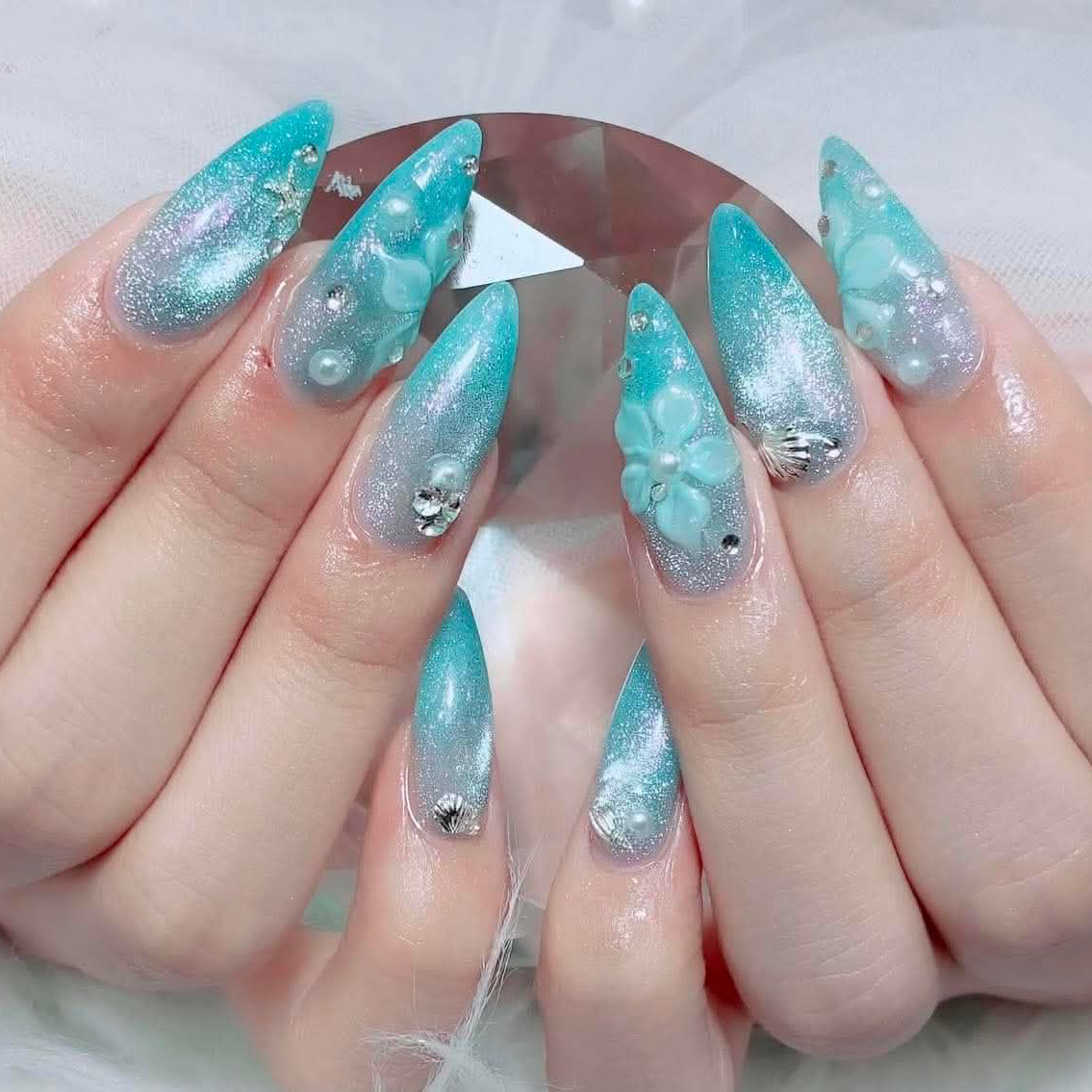 Nail_unichan