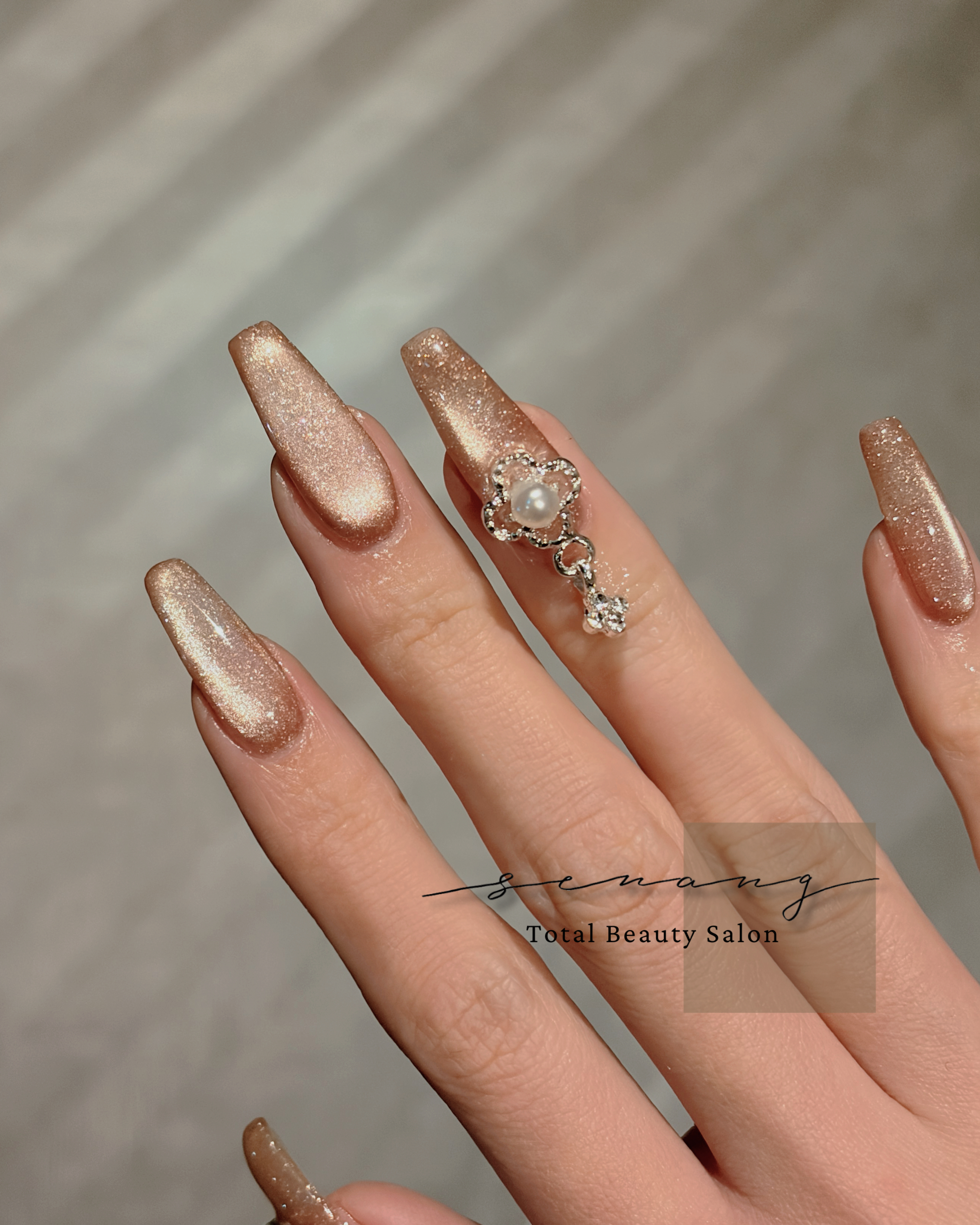 senang_Nail