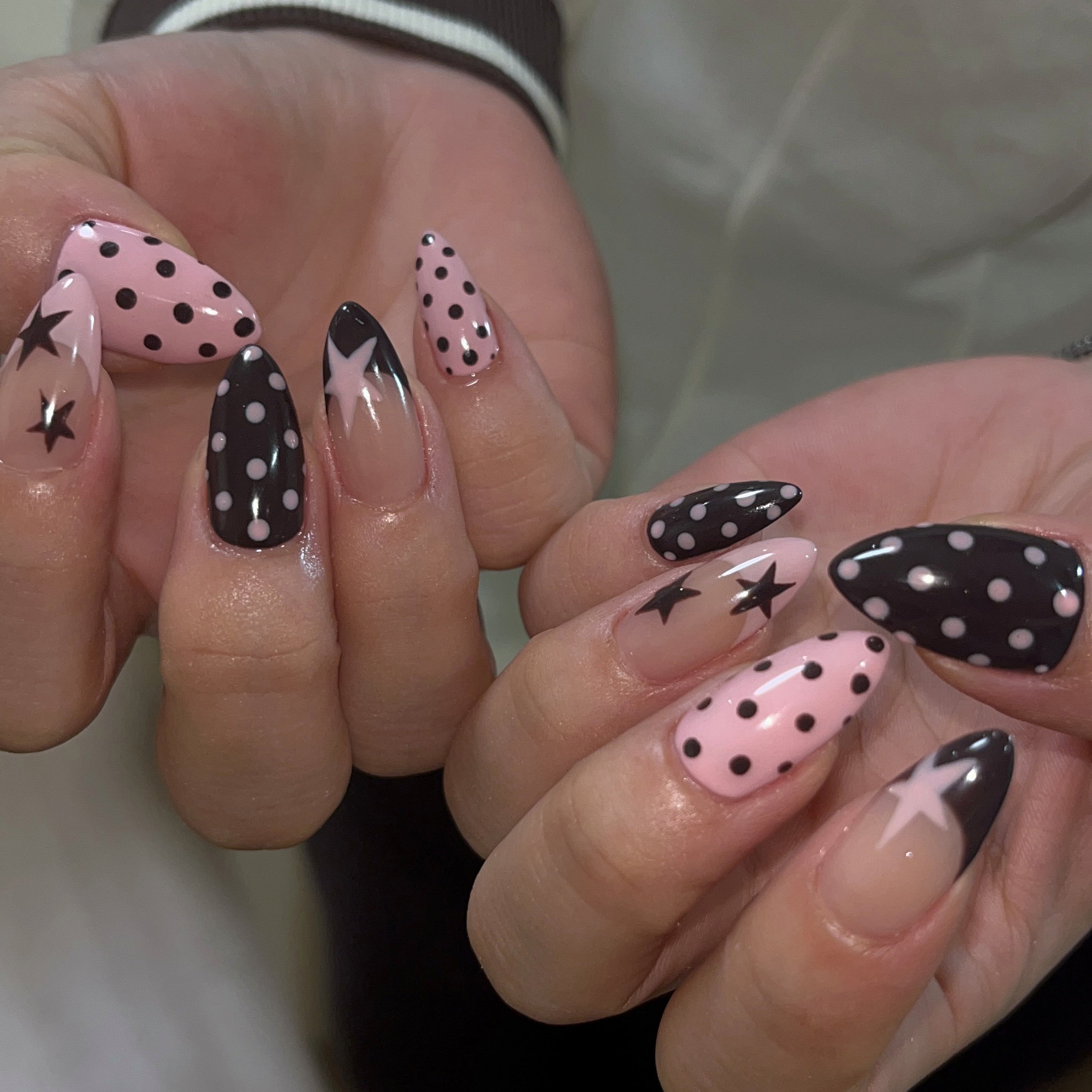 nails_maho