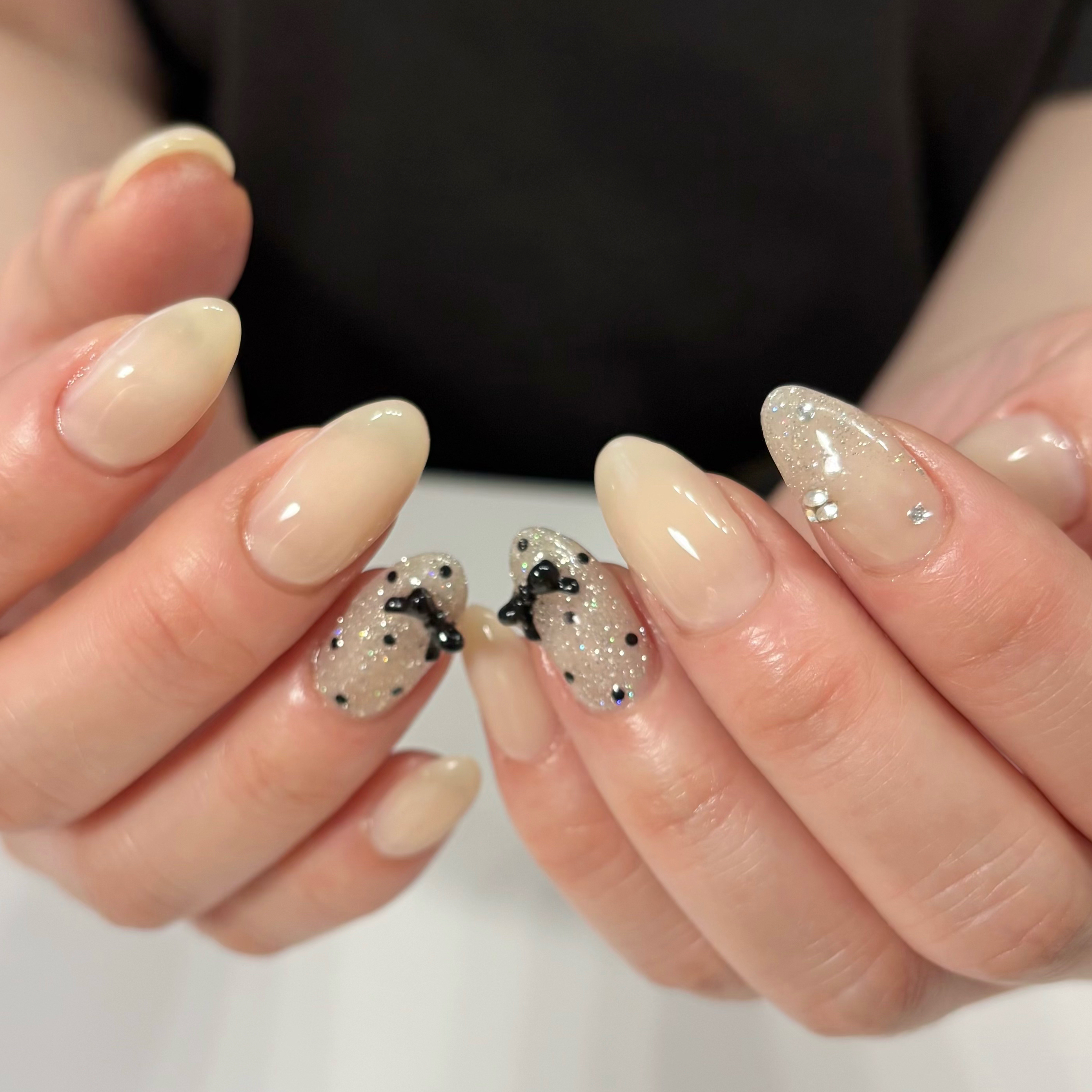 flore__nail