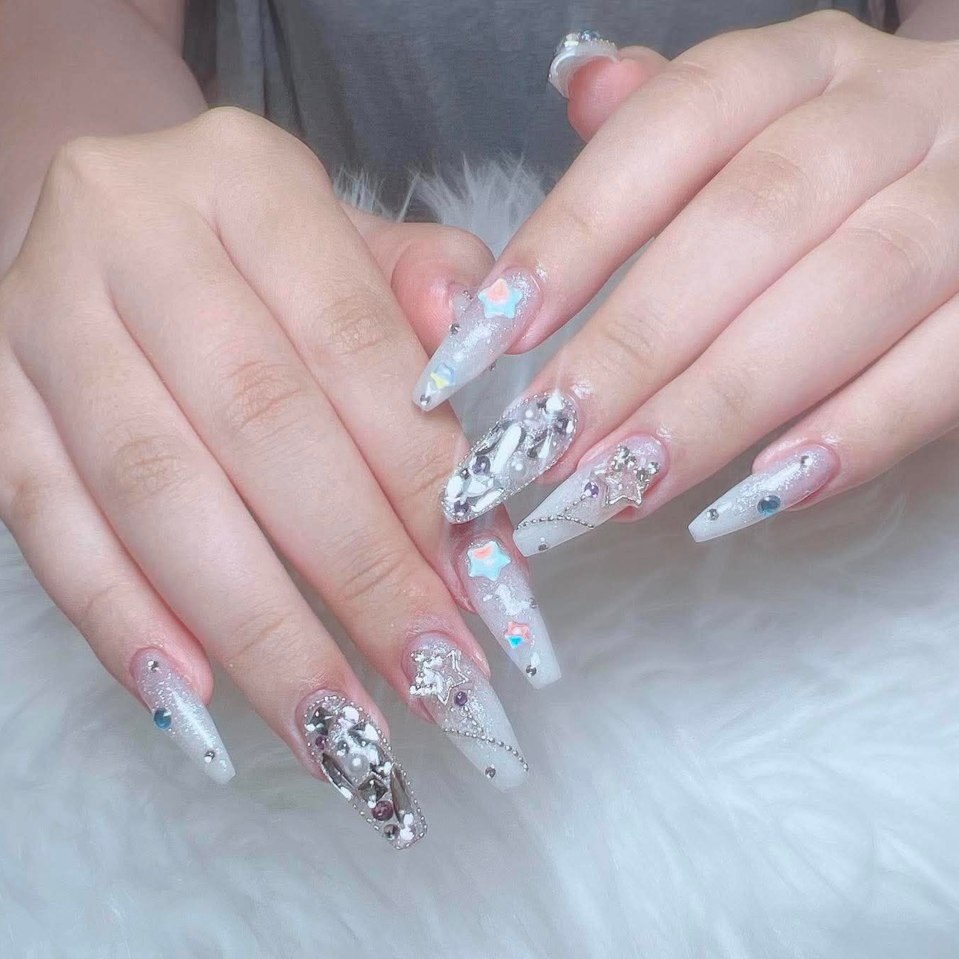 suki.Nail