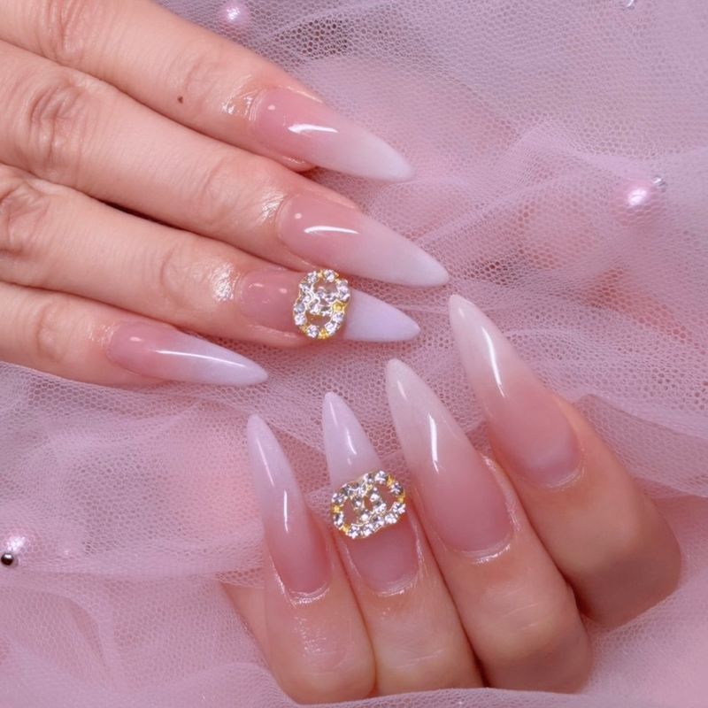 Lino Nail