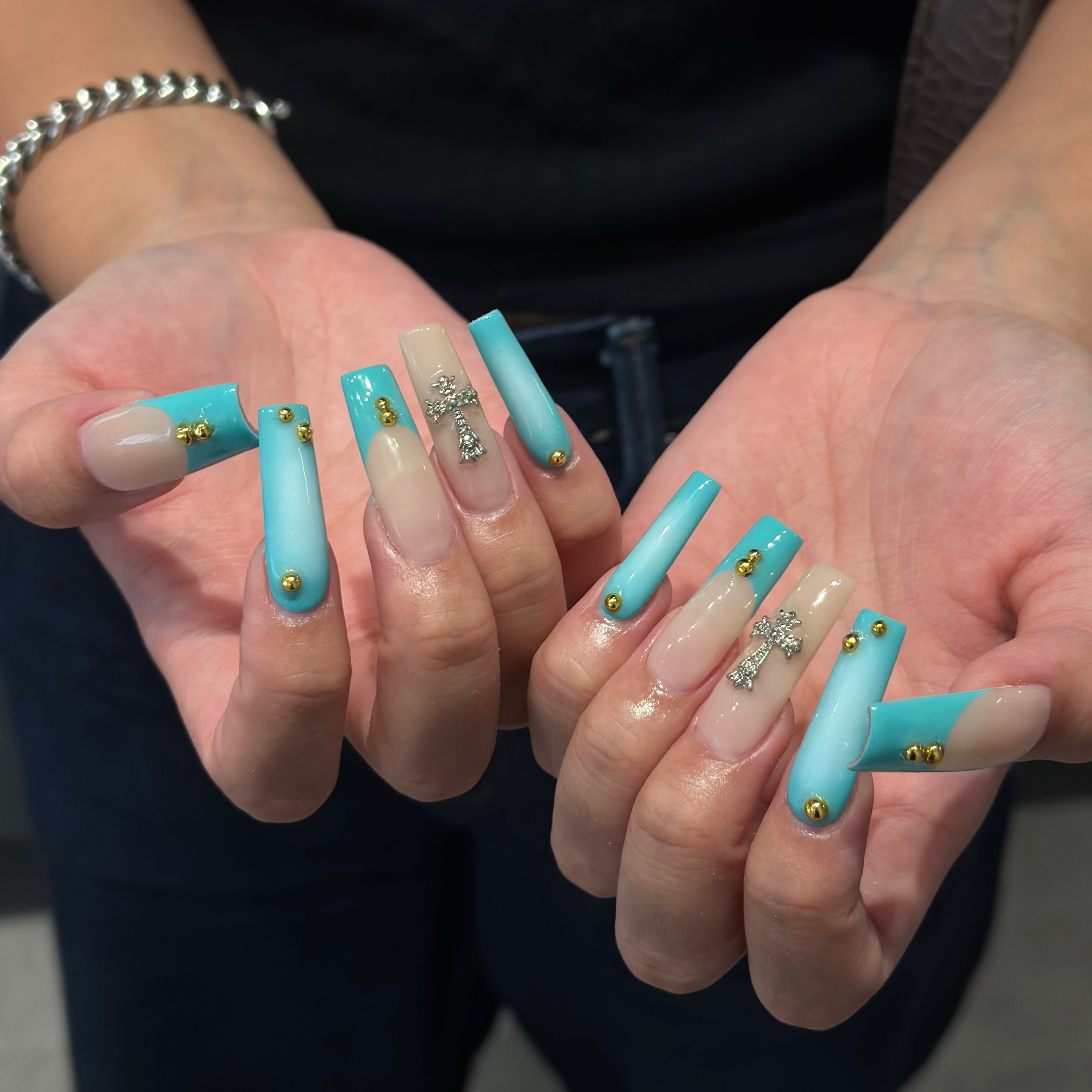elimuse.nail