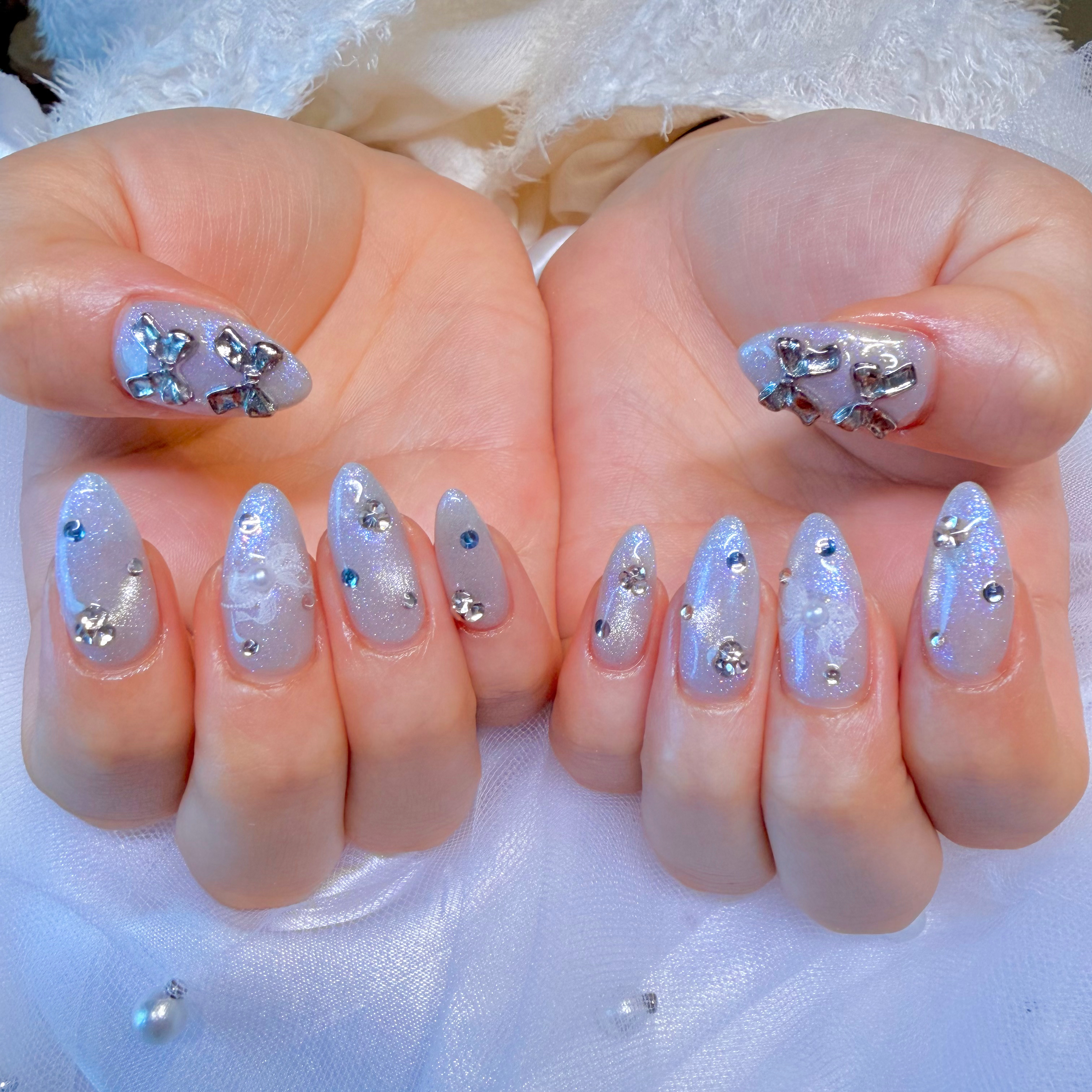 emu.nails
