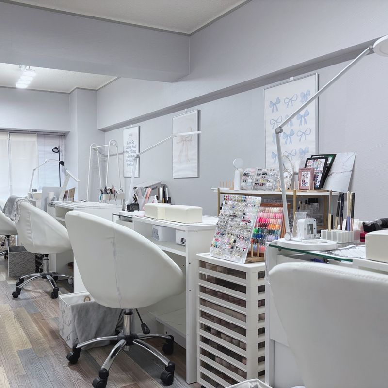 Nail Salon Lily