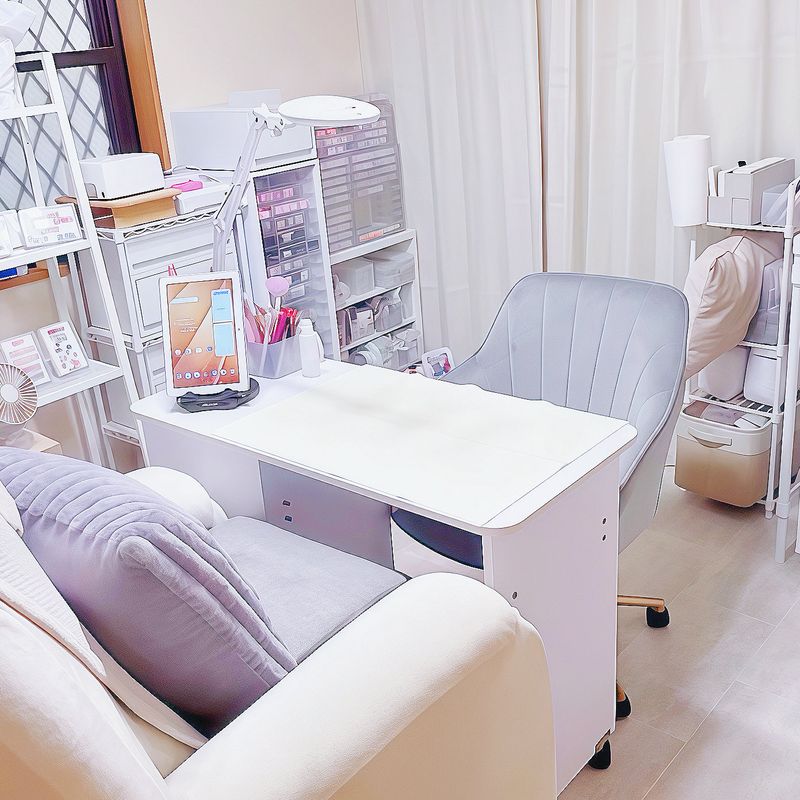 private nailsalon and*milries