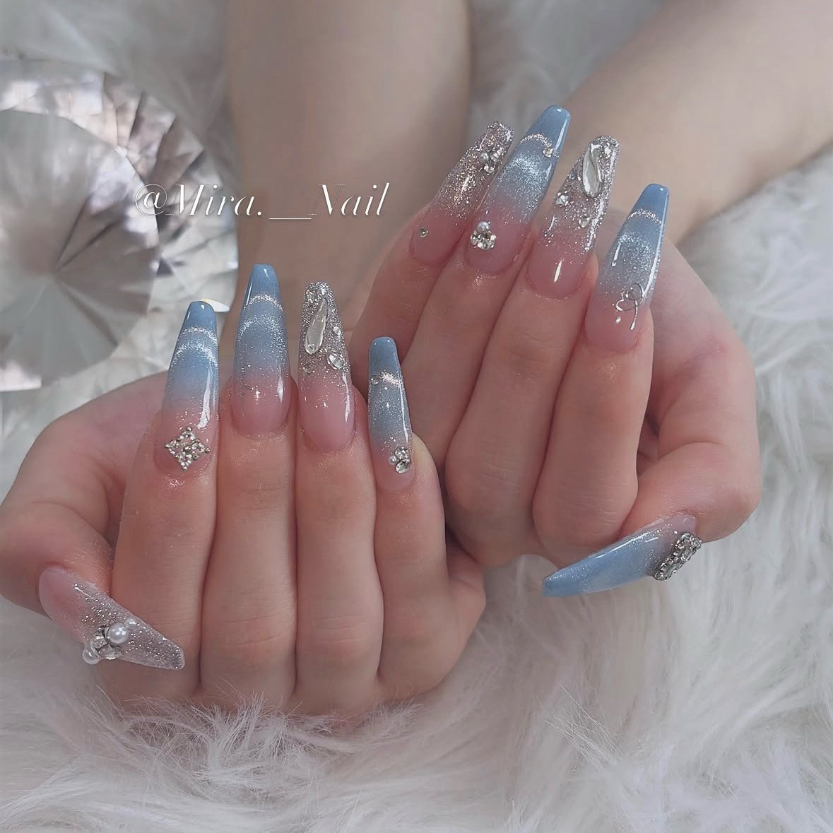 Mira__nail0501