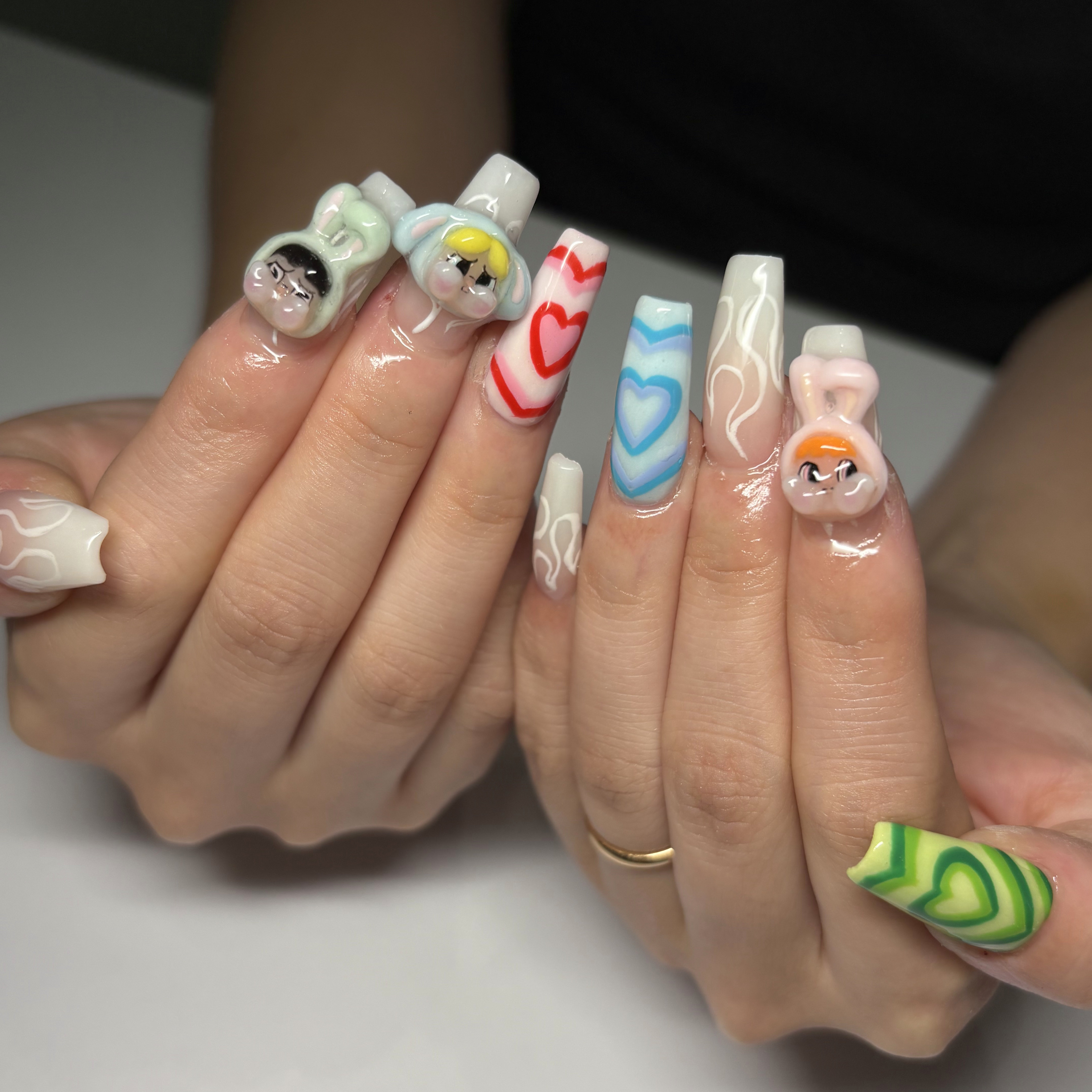 dyana_nails_s