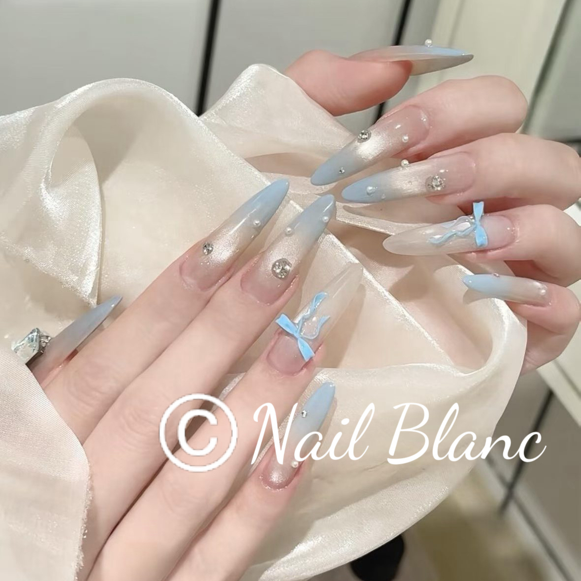 Nail_Blanc.
