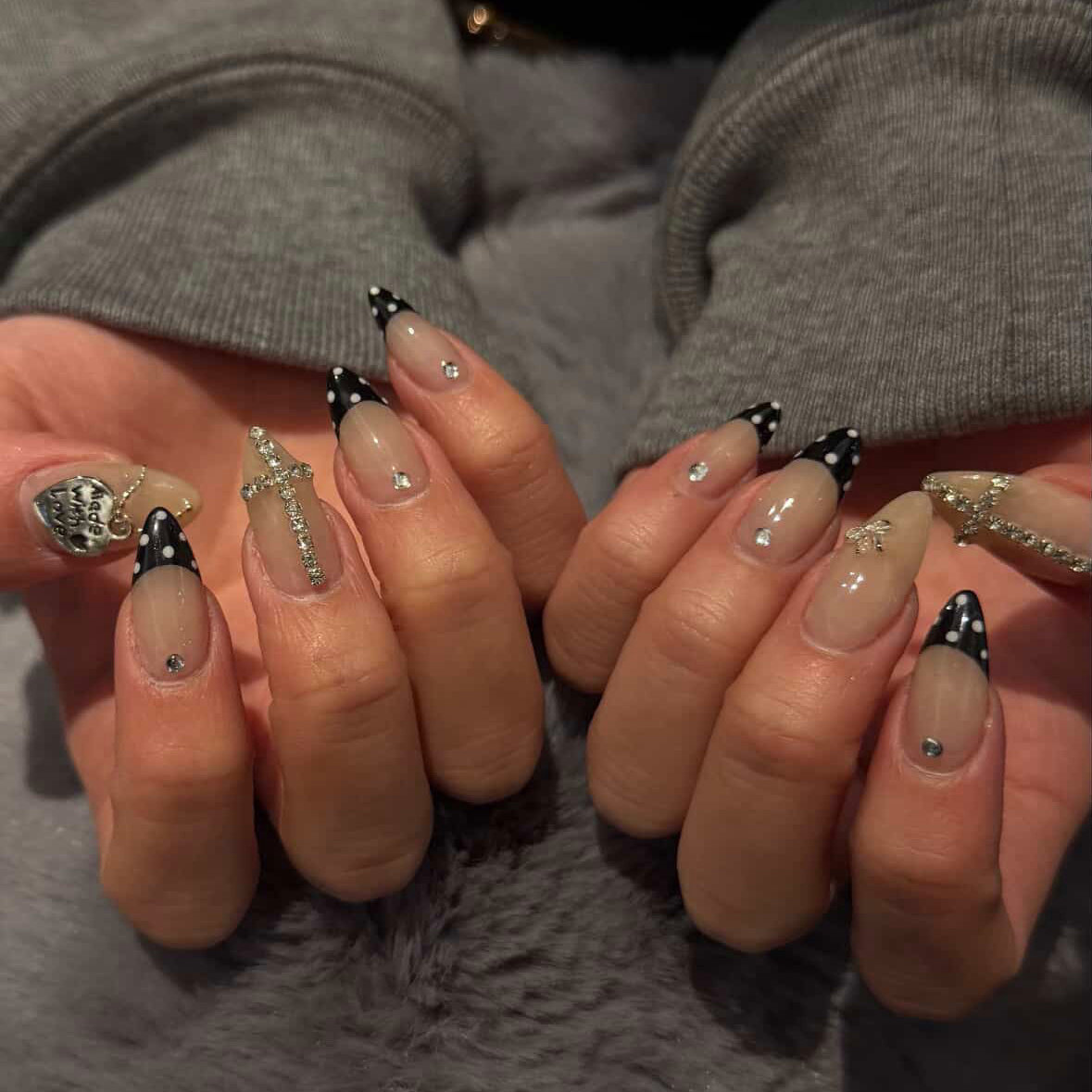 nails__mako