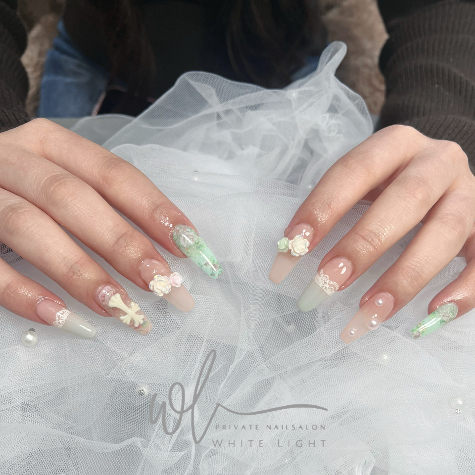 Private_salon_White.Light