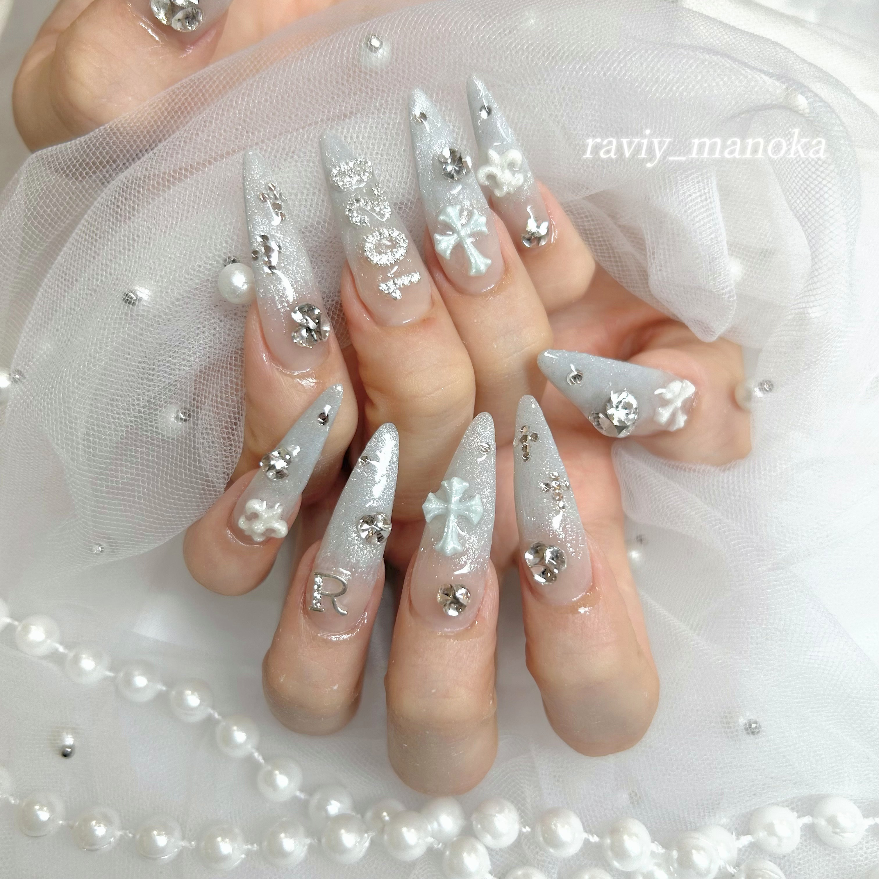 raviy_manoka