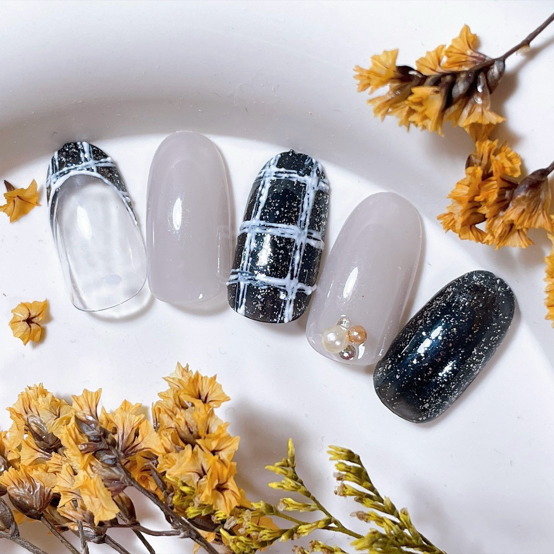 mogu_nail